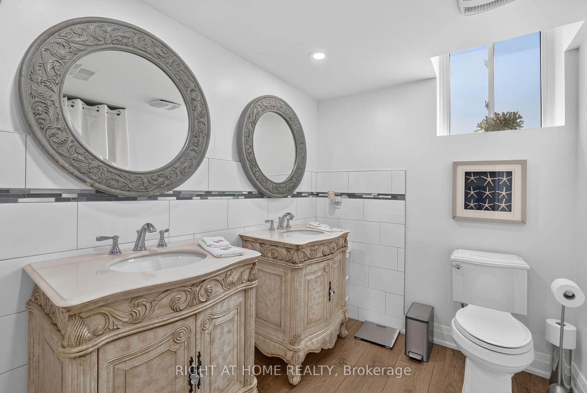 Photo 33 of 66 Sanremo Court, Vaughan, West Woodbridge — HOMEH