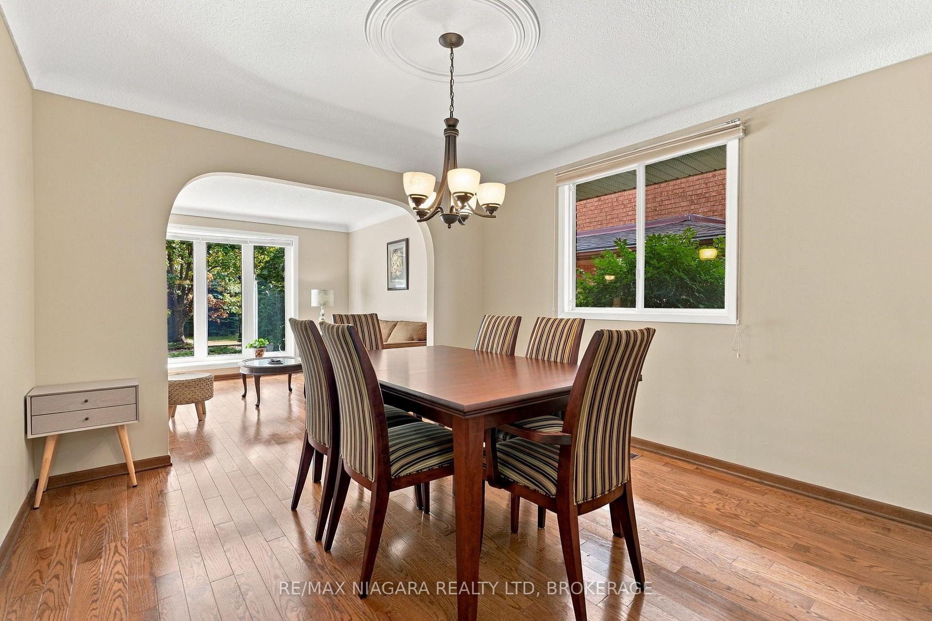 Photo 8 of 13 Chatham Road, St. Catharines, Carlton/Bunting — HOMEH