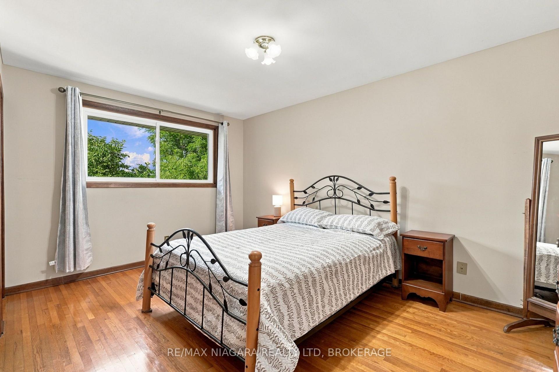 Photo 15 of 13 Chatham Road, St. Catharines, Carlton/Bunting — HOMEH