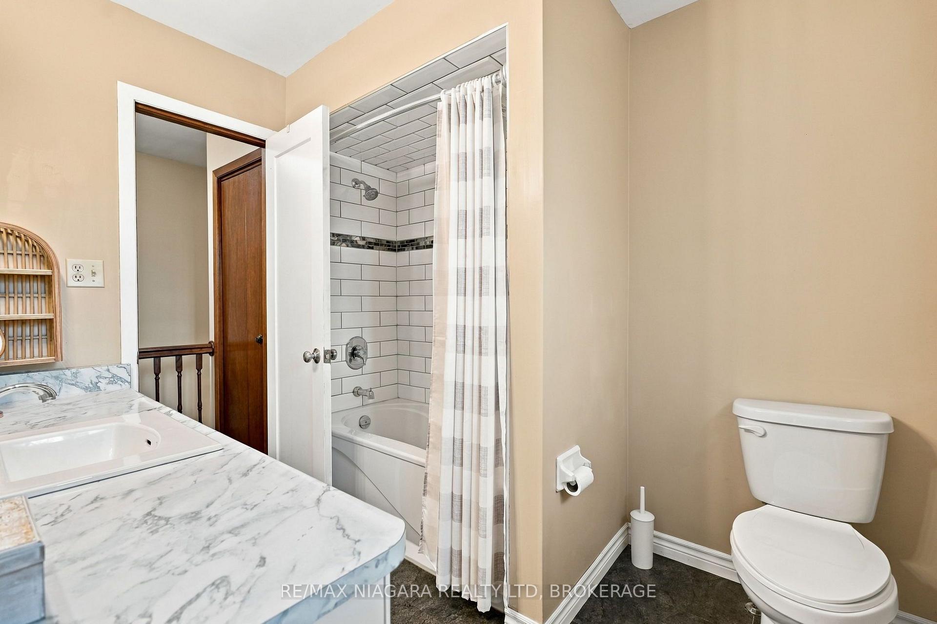 Photo 16 of 13 Chatham Road, St. Catharines, Carlton/Bunting — HOMEH