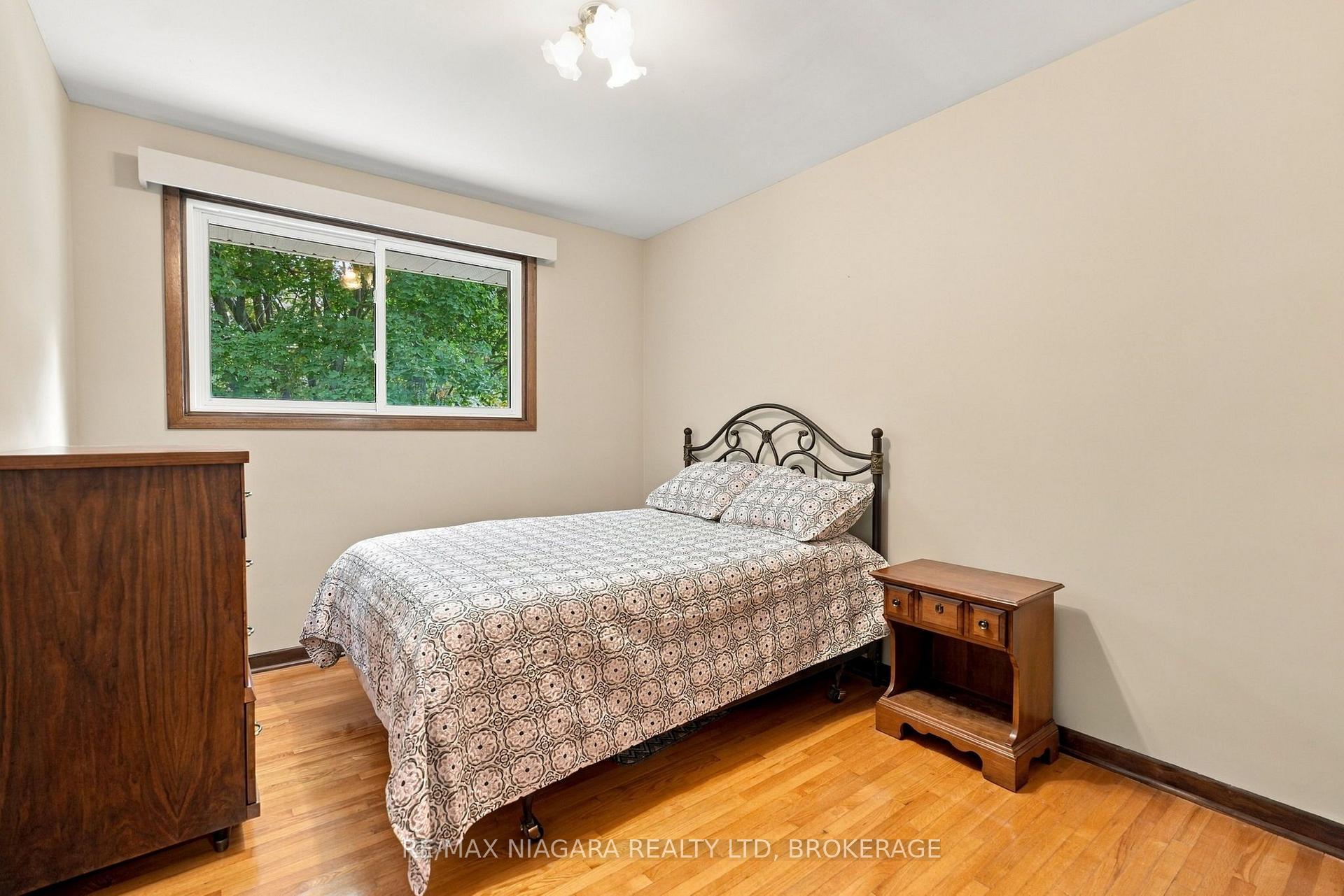 Photo 20 of 13 Chatham Road, St. Catharines, Carlton/Bunting — HOMEH