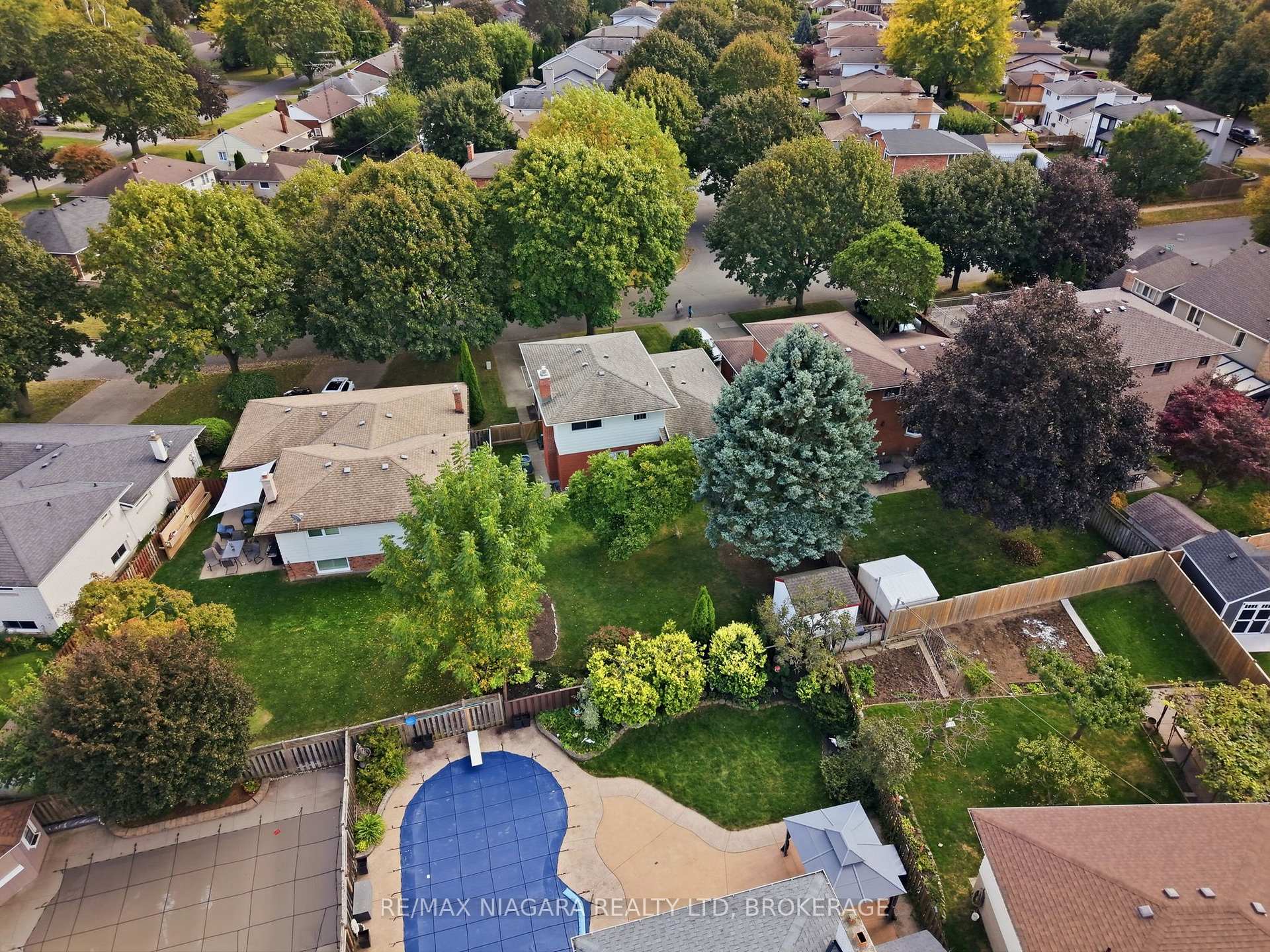 Photo 35 of 13 Chatham Road, St. Catharines, Carlton/Bunting — HOMEH