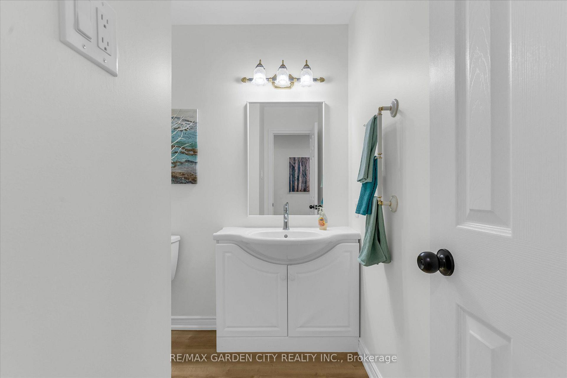 Photo 3 of Unit 82, 5045 Pinedale Avenue, Burlington, Appleby — HOMEH