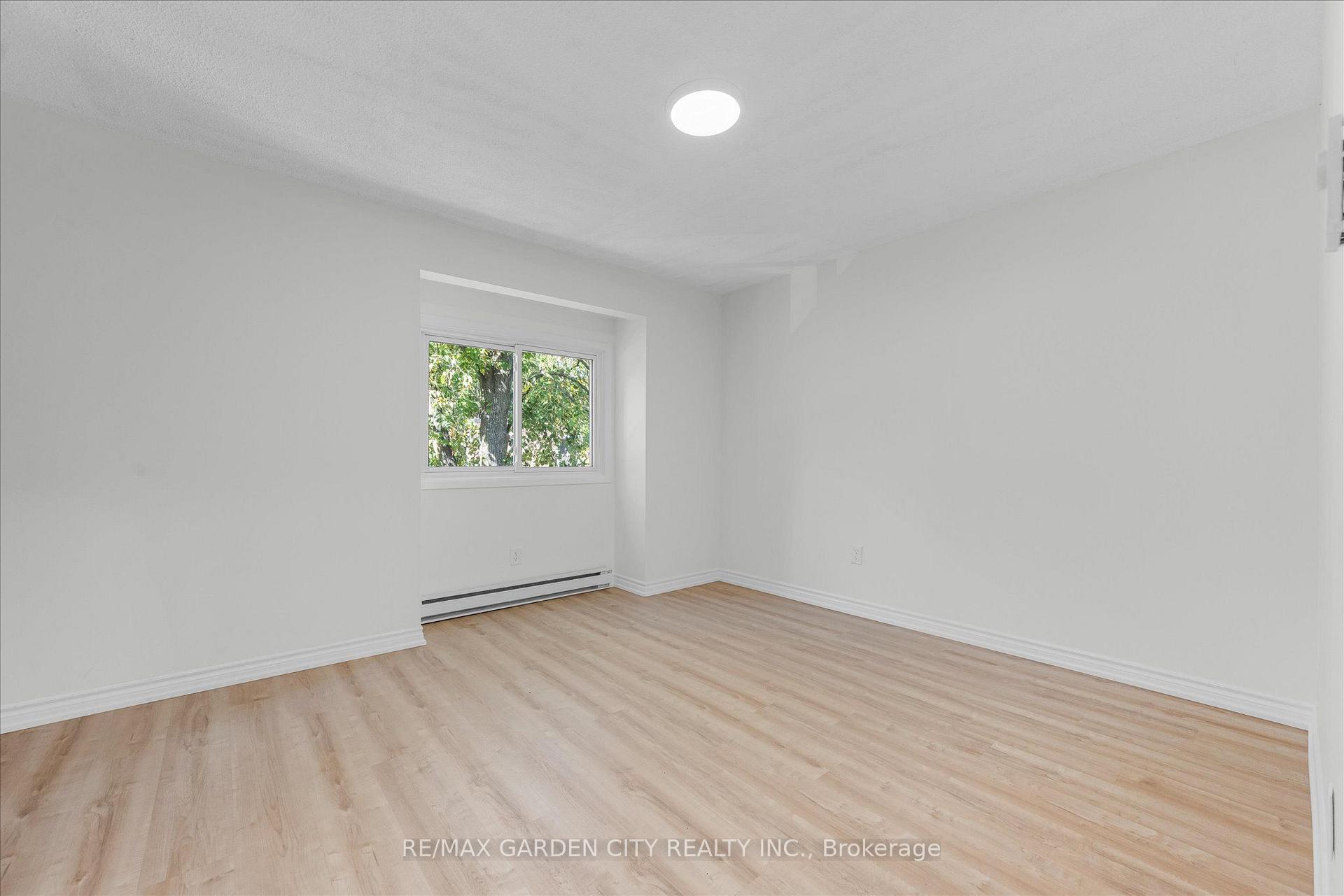 Photo 14 of Unit 82, 5045 Pinedale Avenue, Burlington, Appleby — HOMEH