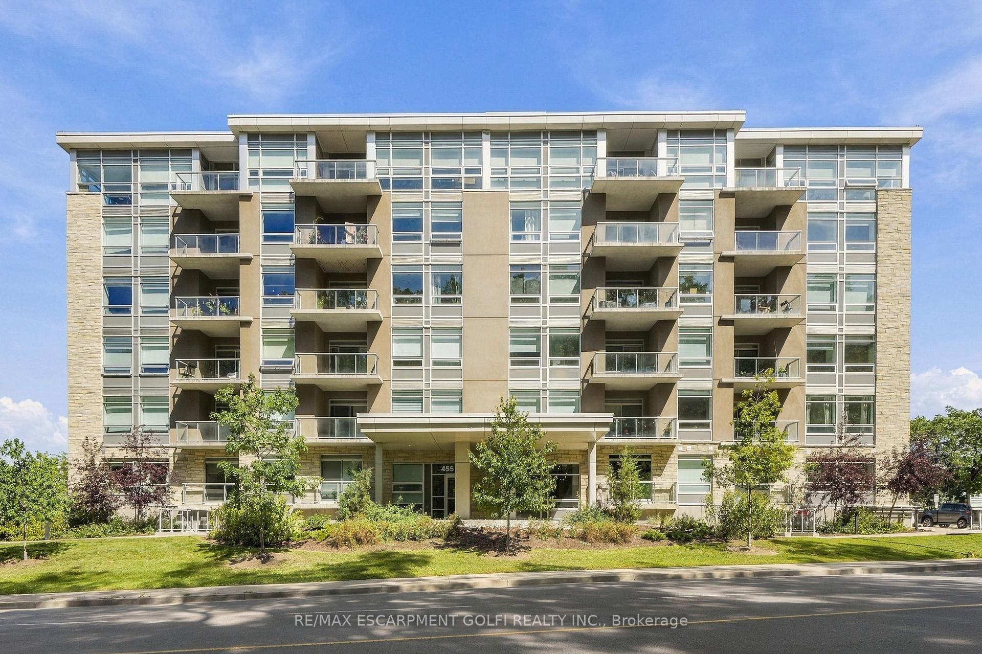 Photo of Unit 502, 455 Charlton Avenue E