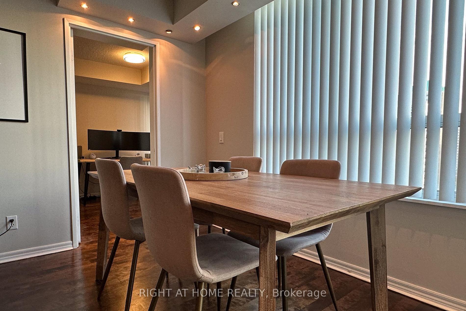 Photo 7 of Unit 1507, 18 Parkview Avenue, North York, Willowdale East — HOMEH