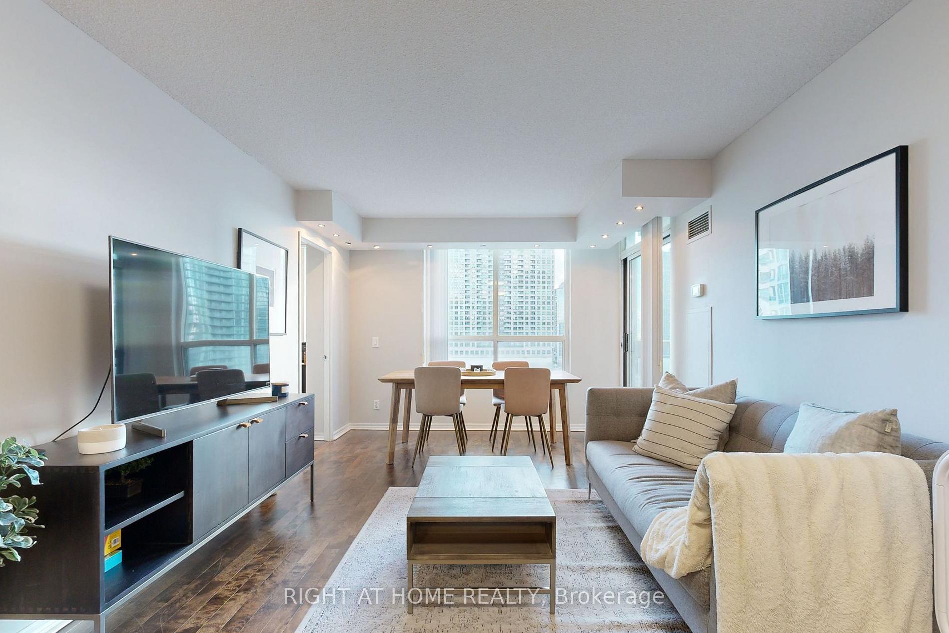 Photo 13 of Unit 1507, 18 Parkview Avenue, North York, Willowdale East — HOMEH