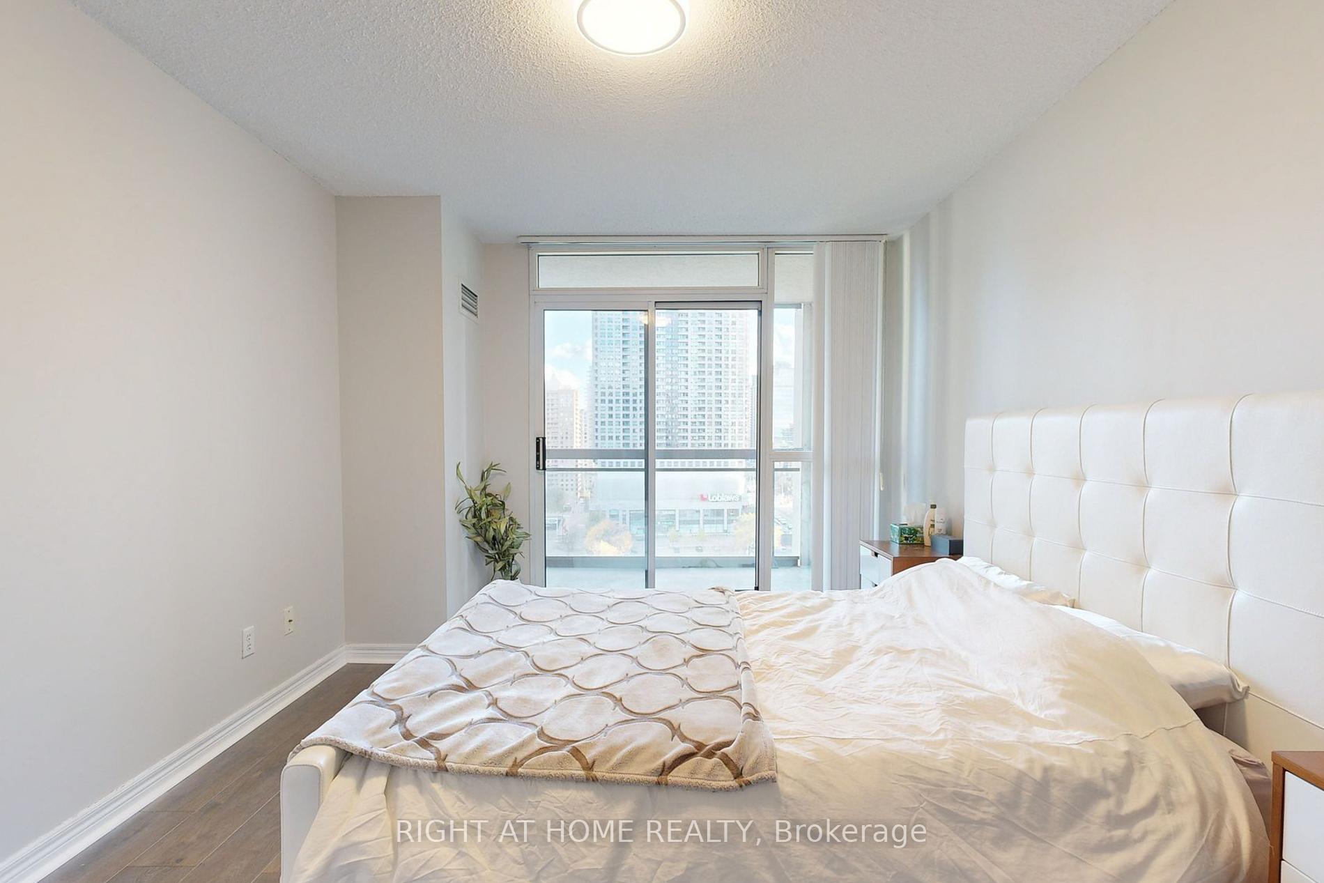 Photo 19 of Unit 1507, 18 Parkview Avenue, North York, Willowdale East — HOMEH