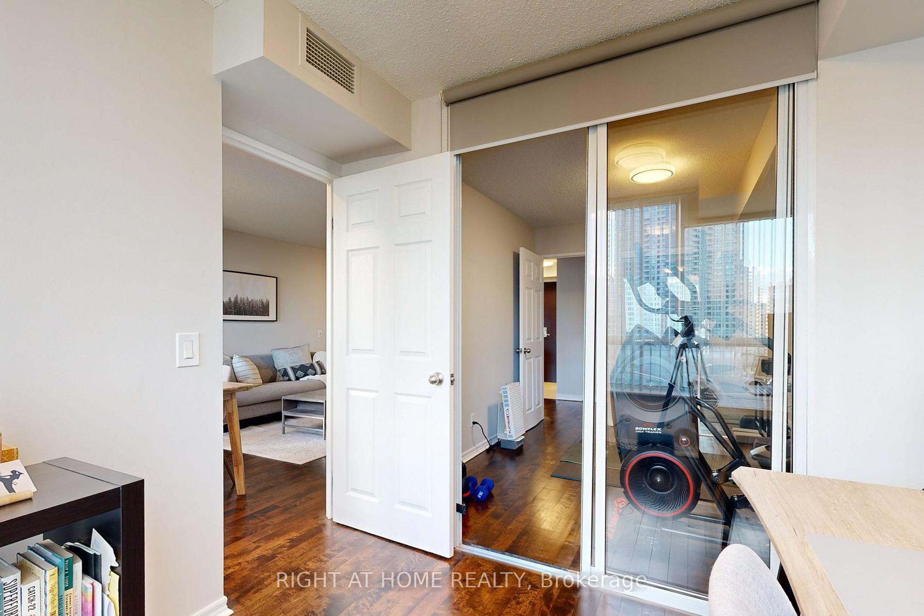 Photo 26 of Unit 1507, 18 Parkview Avenue, North York, Willowdale East — HOMEH
