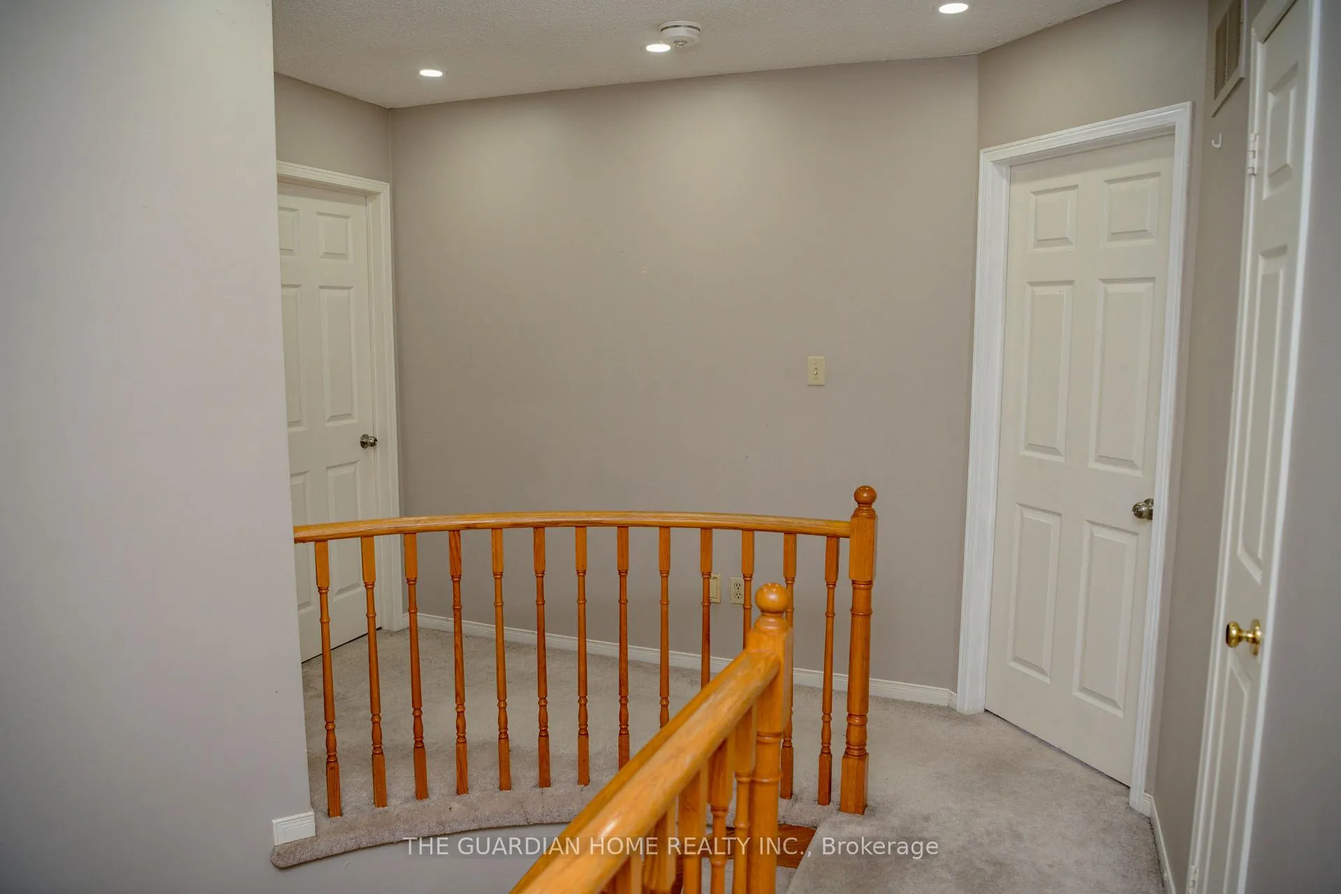 Photo 10 of 11 Burnhope Drive, Brampton, Brampton West — HOMEH