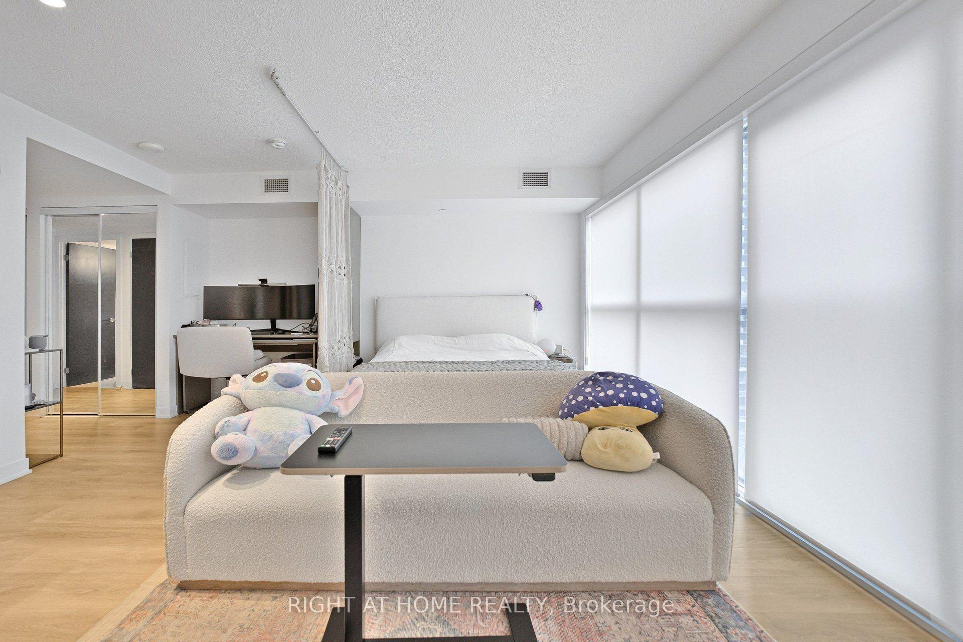 Photo 18 of Unit 1406, 87 Peter Street, Toronto, Waterfront Communities — HOMEH