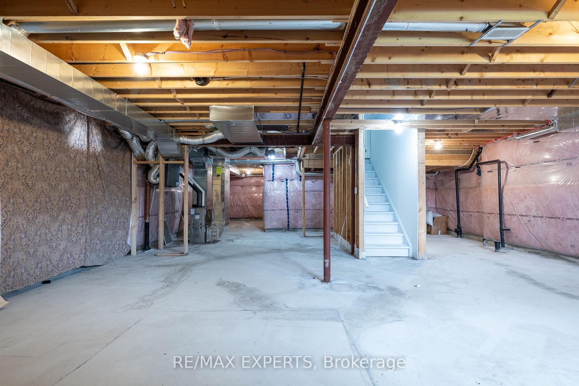 Photo 31 of 157 Tumblewood Centre, Welland, Cooks Mills — HOMEH