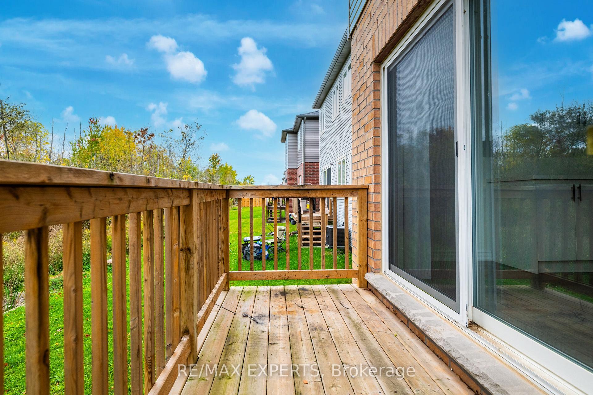 Photo 32 of 157 Tumblewood Centre, Welland, Cooks Mills — HOMEH