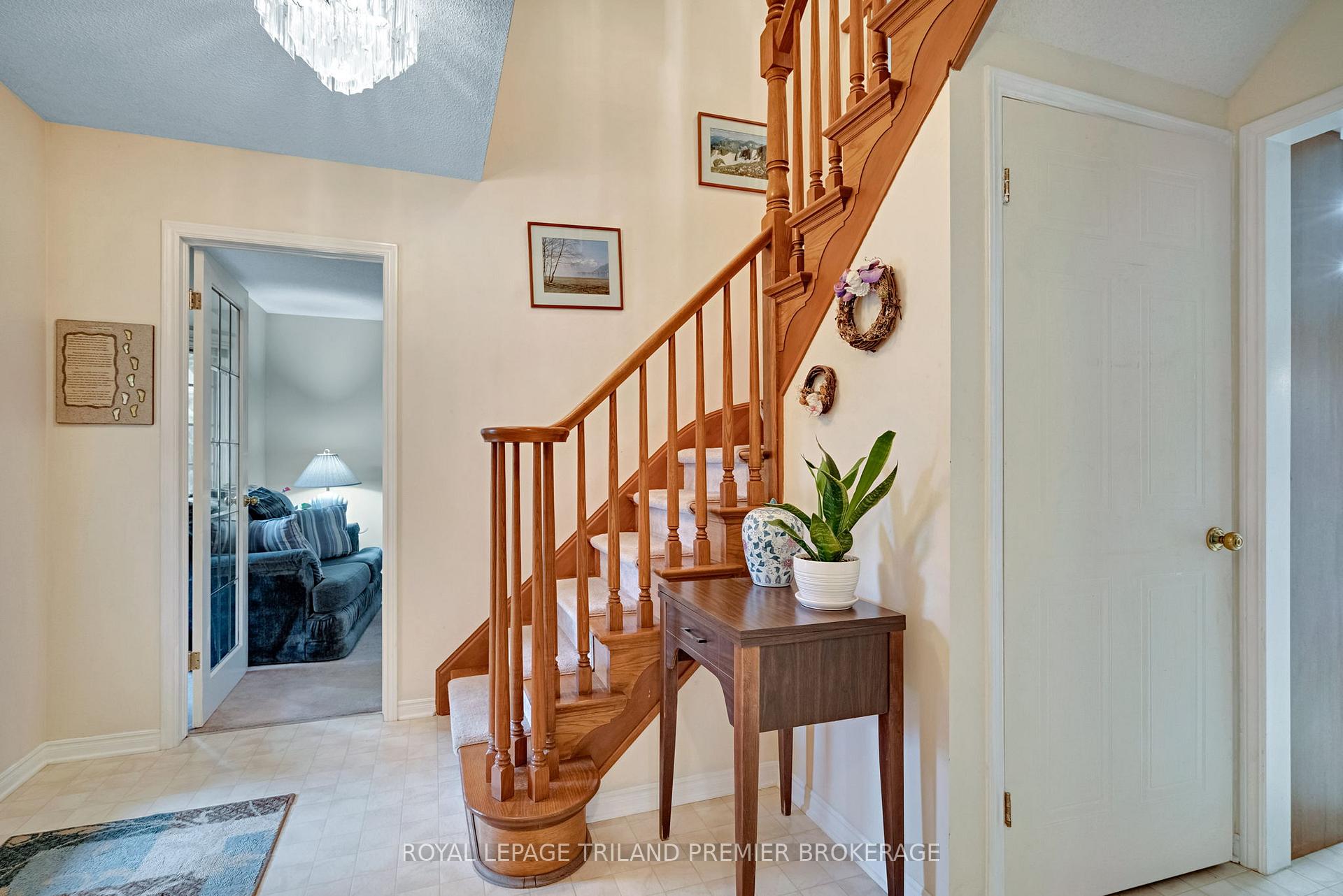Photo 5 of 74 Napoleon Drive, London, East I — HOMEH
