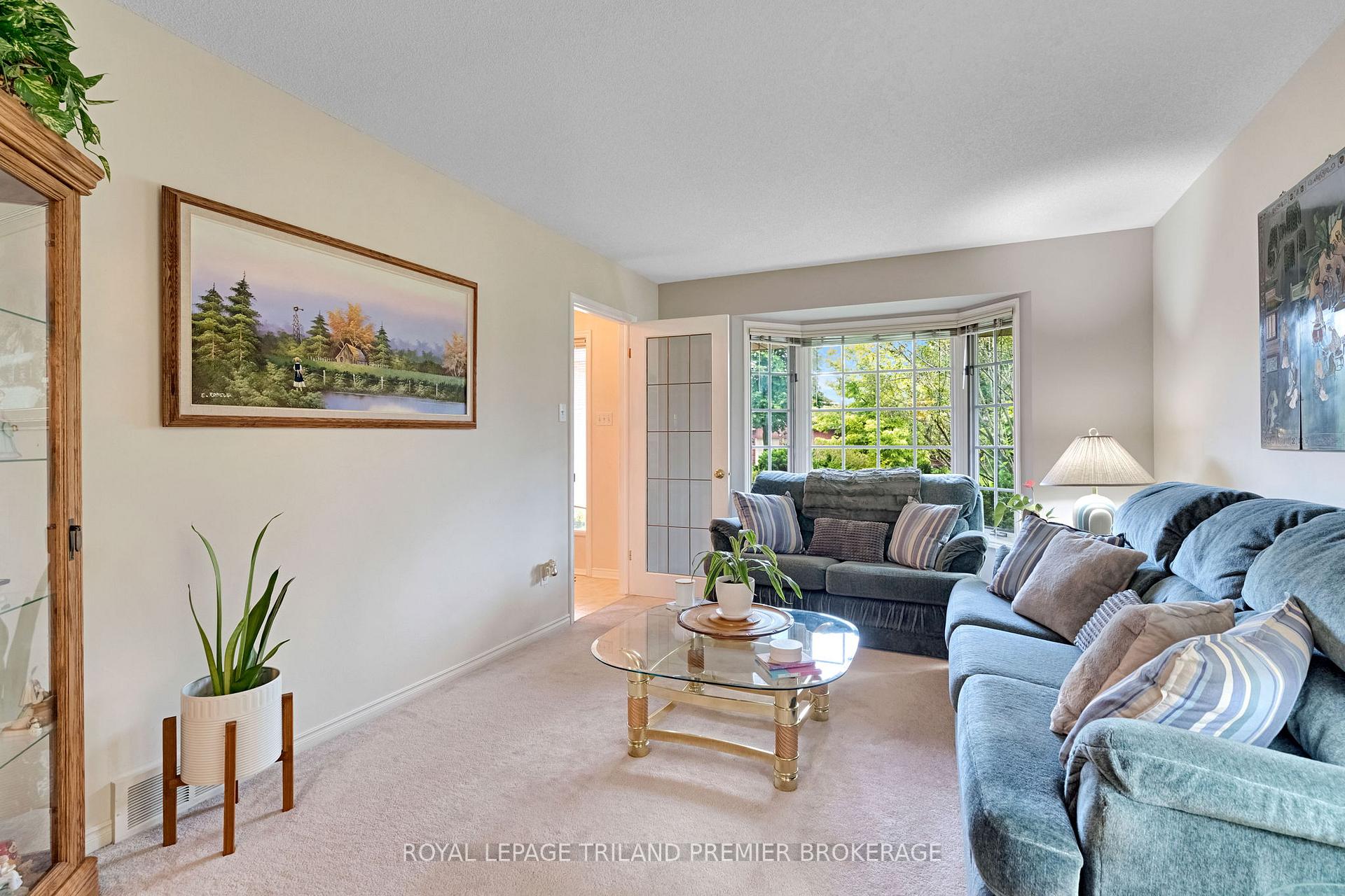 Photo 9 of 74 Napoleon Drive, London, East I — HOMEH