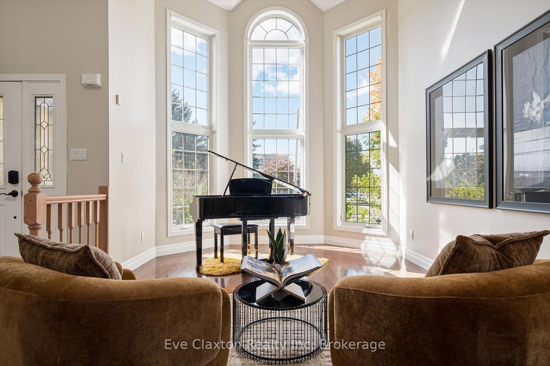 Photo 7 of 25 Amalia Crescent, Guelph, Pineridge/Westminster Woods — HOMEH