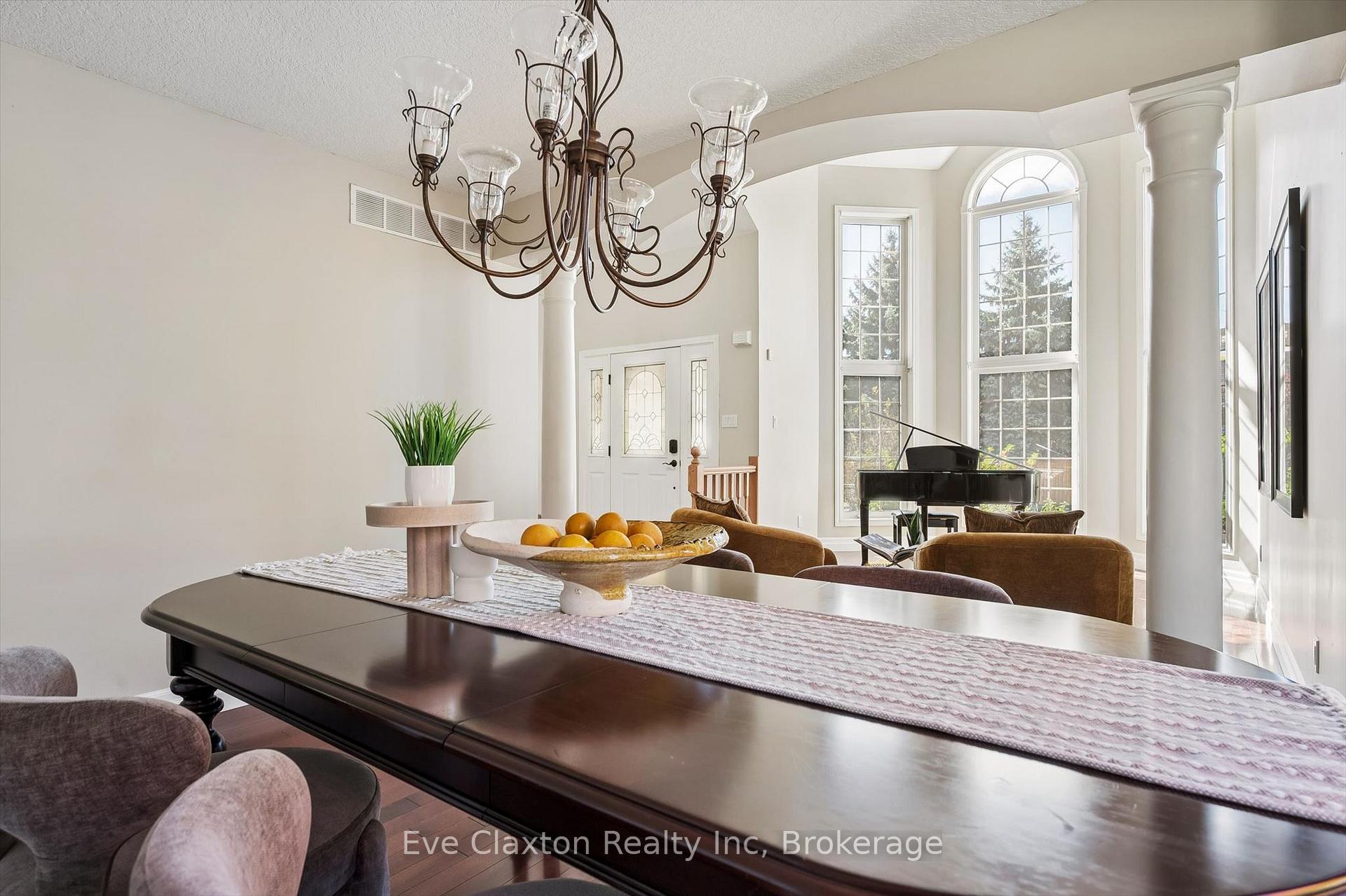Photo 11 of 25 Amalia Crescent, Guelph, Pineridge/Westminster Woods — HOMEH