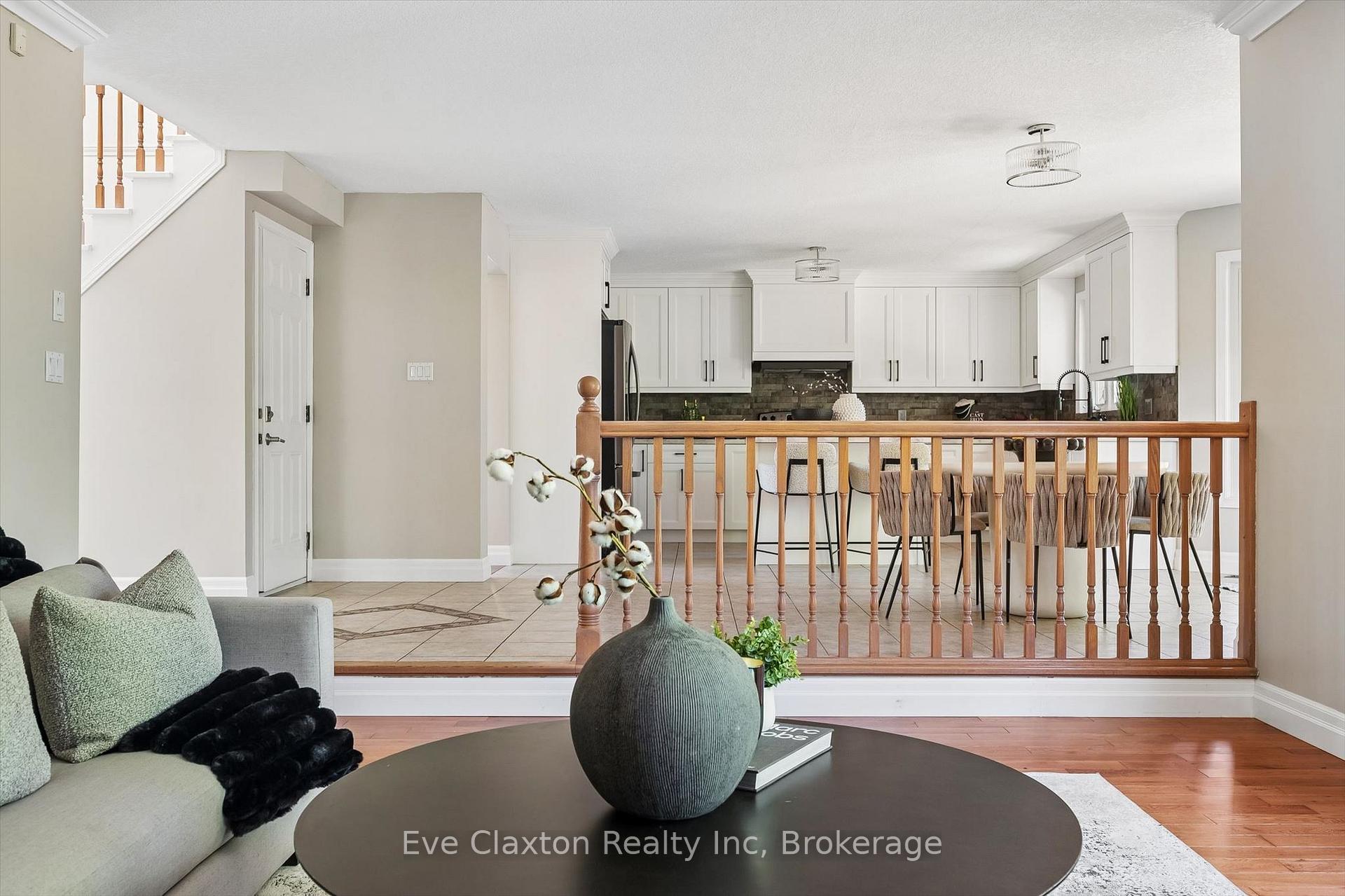 Photo 15 of 25 Amalia Crescent, Guelph, Pineridge/Westminster Woods — HOMEH