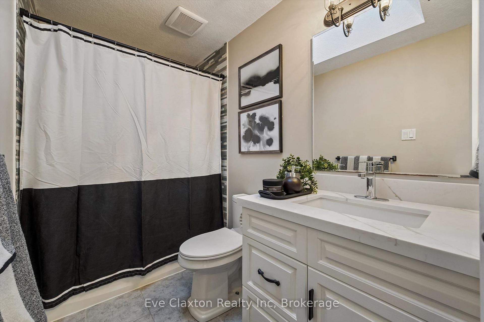 Photo 33 of 25 Amalia Crescent, Guelph, Pineridge/Westminster Woods — HOMEH