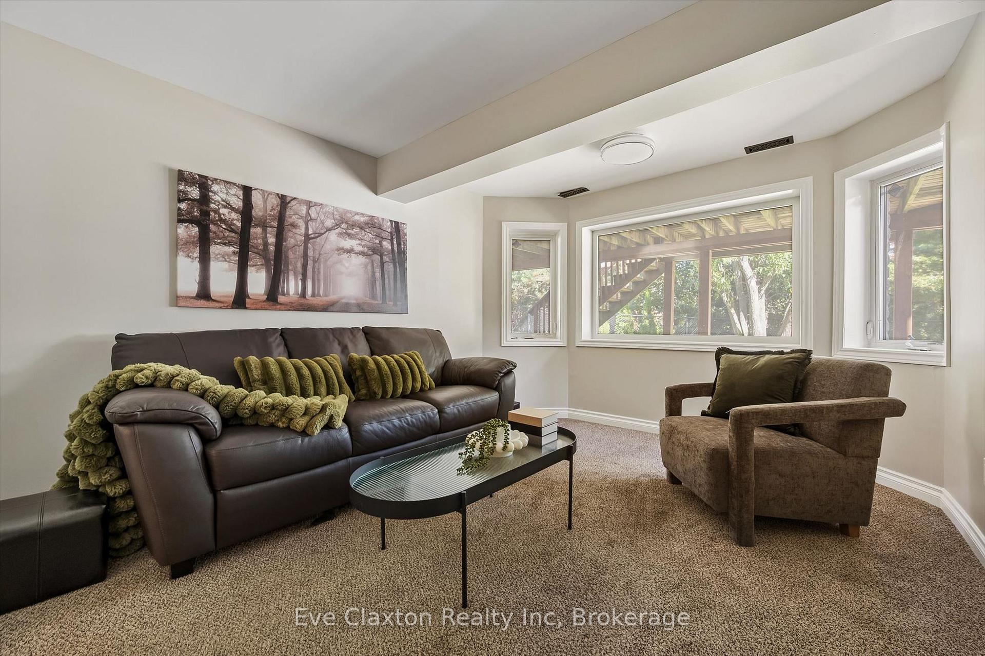 Photo 34 of 25 Amalia Crescent, Guelph, Pineridge/Westminster Woods — HOMEH