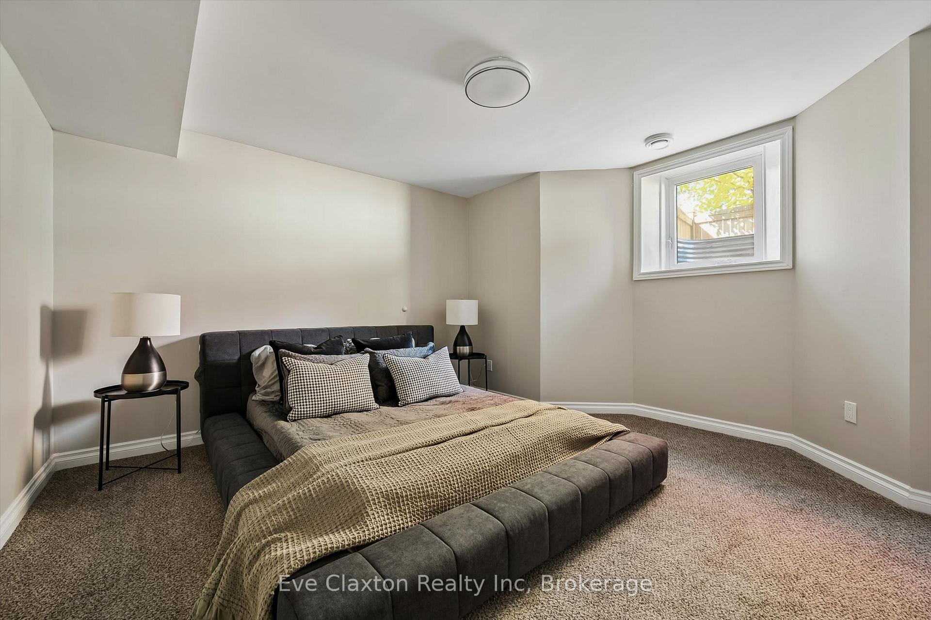 Photo 35 of 25 Amalia Crescent, Guelph, Pineridge/Westminster Woods — HOMEH