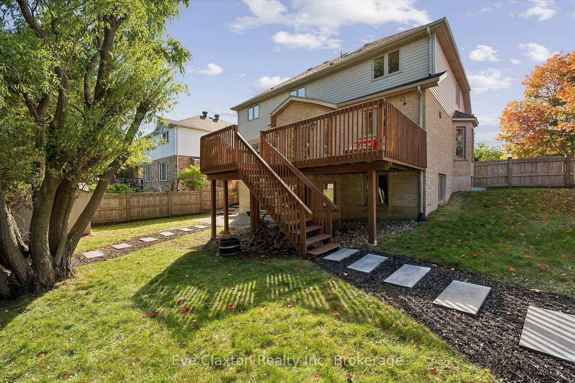 Photo 44 of 25 Amalia Crescent, Guelph, Pineridge/Westminster Woods — HOMEH