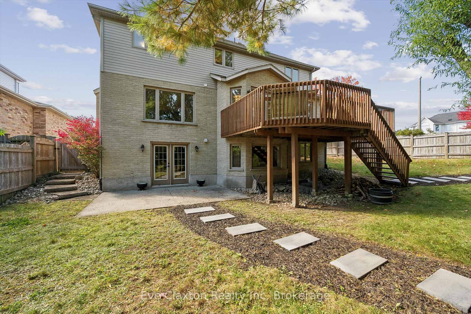 Photo 45 of 25 Amalia Crescent, Guelph, Pineridge/Westminster Woods — HOMEH