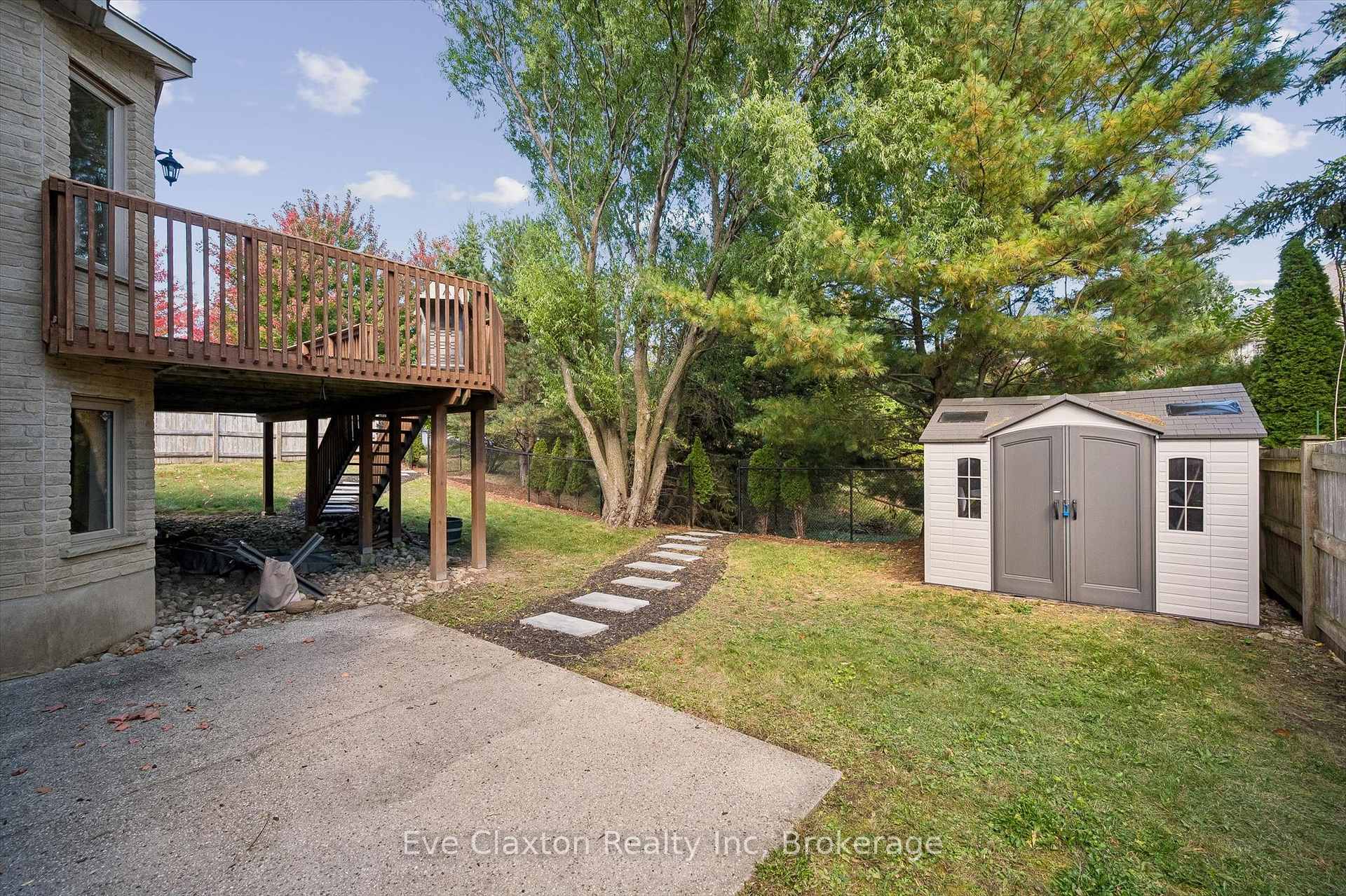 Photo 46 of 25 Amalia Crescent, Guelph, Pineridge/Westminster Woods — HOMEH
