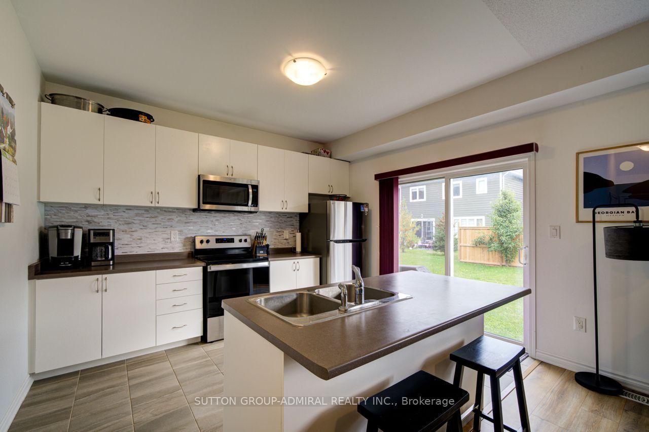 Photo 17 of 8 Catamaran Drive, Wasaga Beach — HOMEH