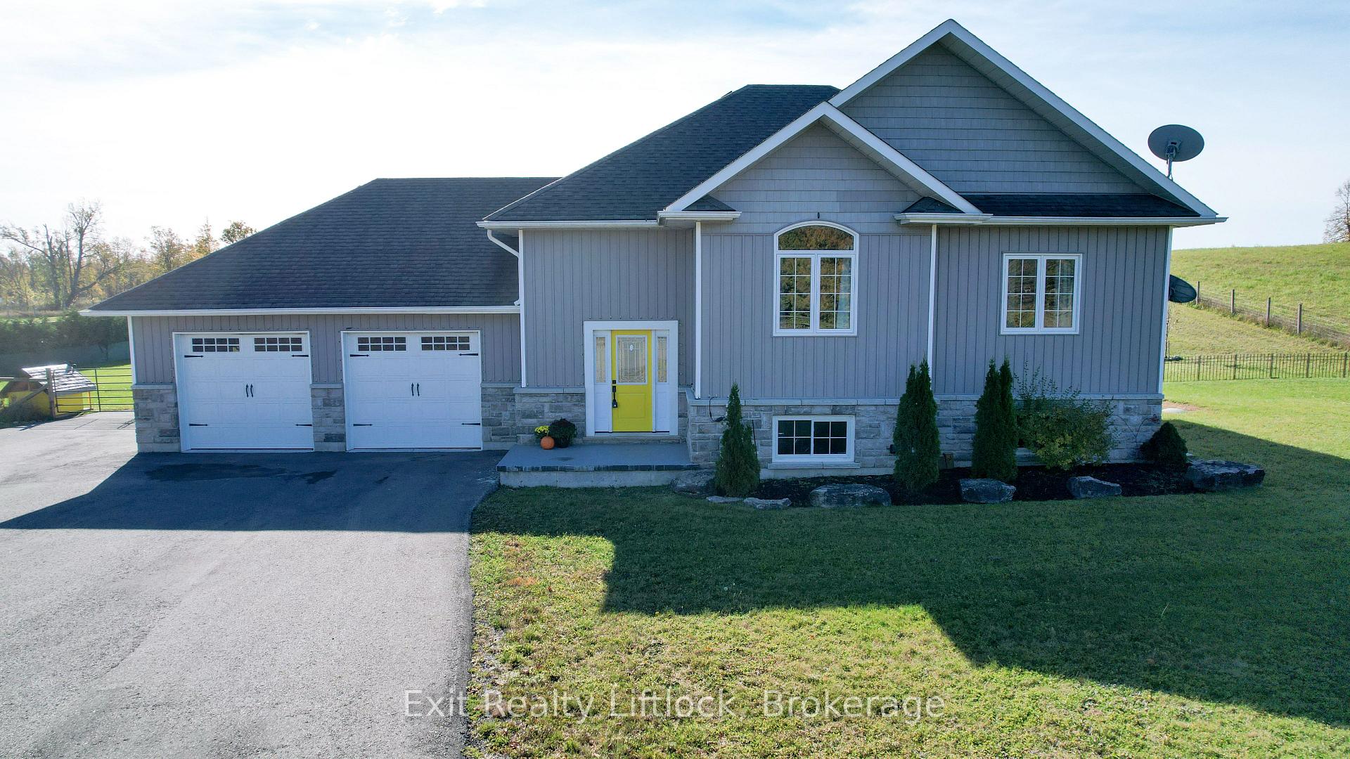 Photo of 1479 Webster Road