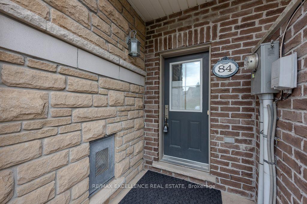 Photo 3 of Unit 84, 110 Cedar Lake Crescent, Brampton, Bram West — HOMEH