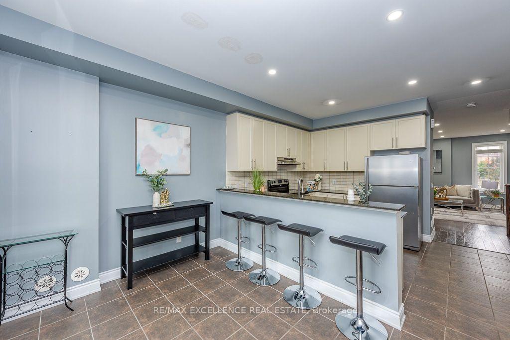 Photo 12 of Unit 84, 110 Cedar Lake Crescent, Brampton, Bram West — HOMEH