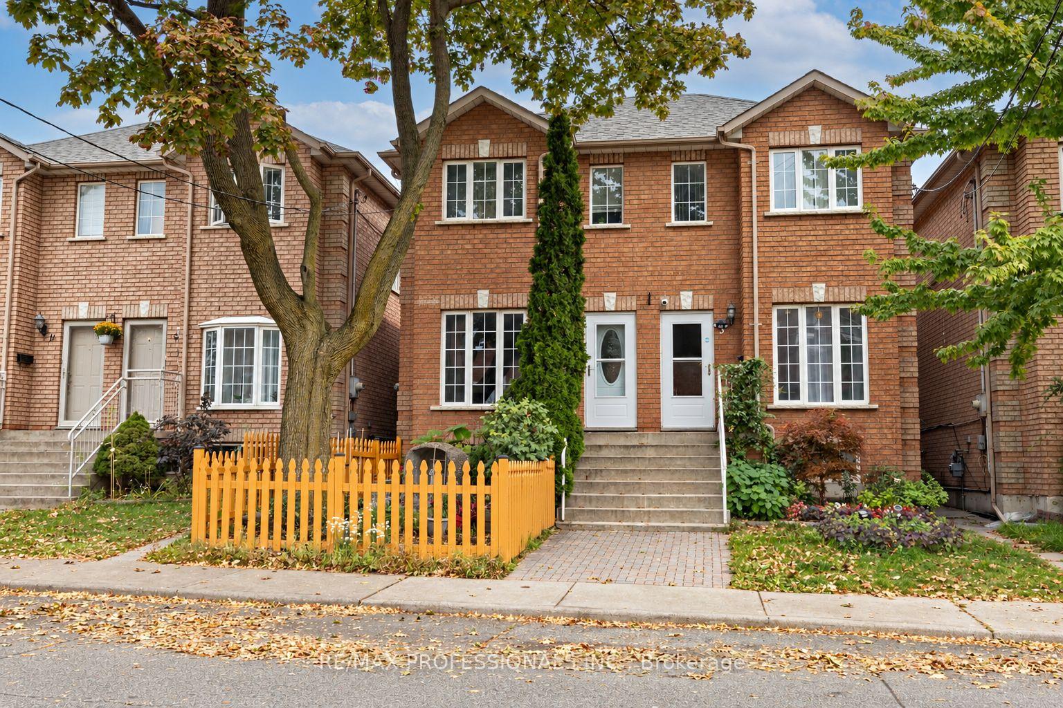 Photo of 7 Mulock Avenue
