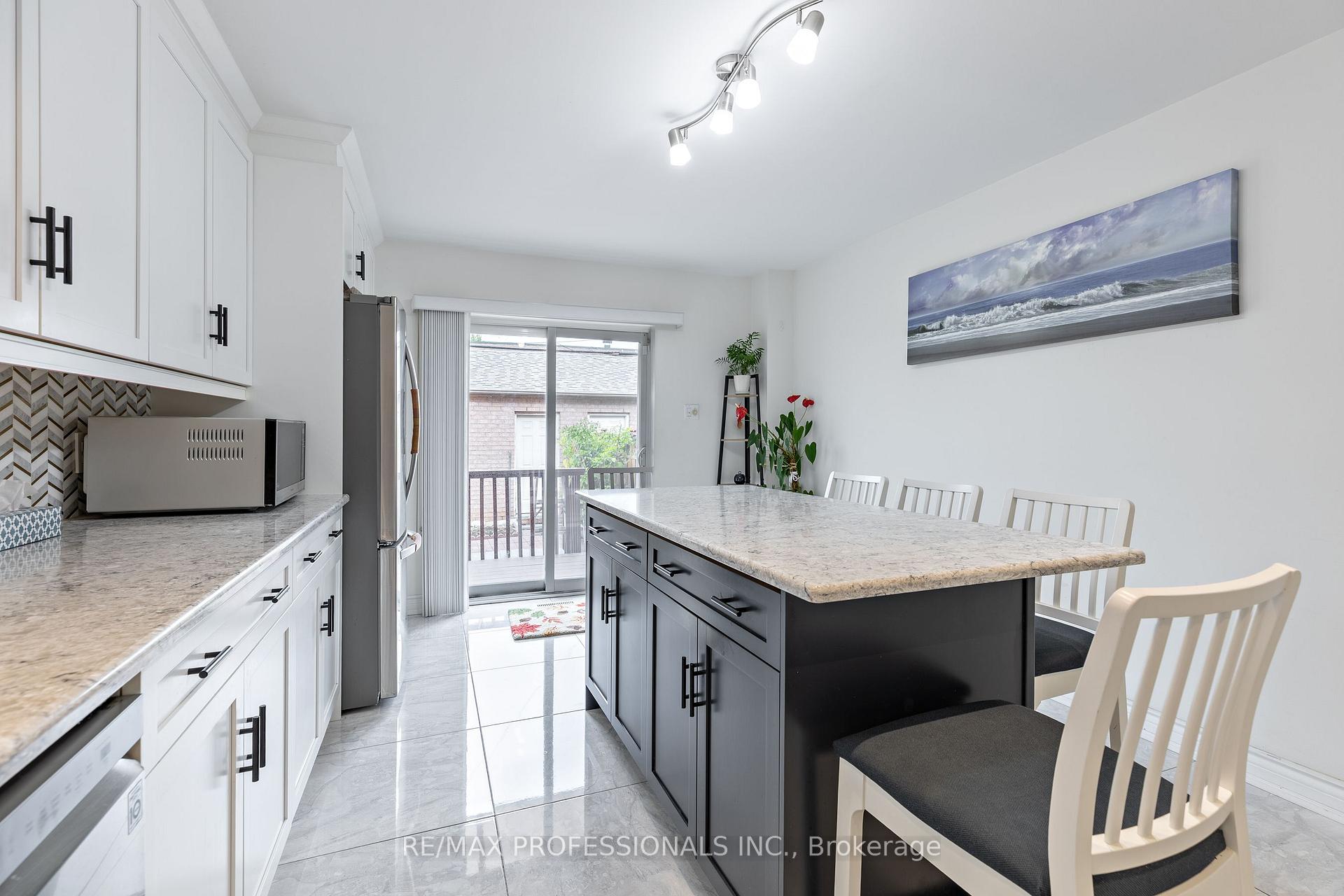 Photo 11 of 7 Mulock Avenue, Toronto, Junction Area — HOMEH