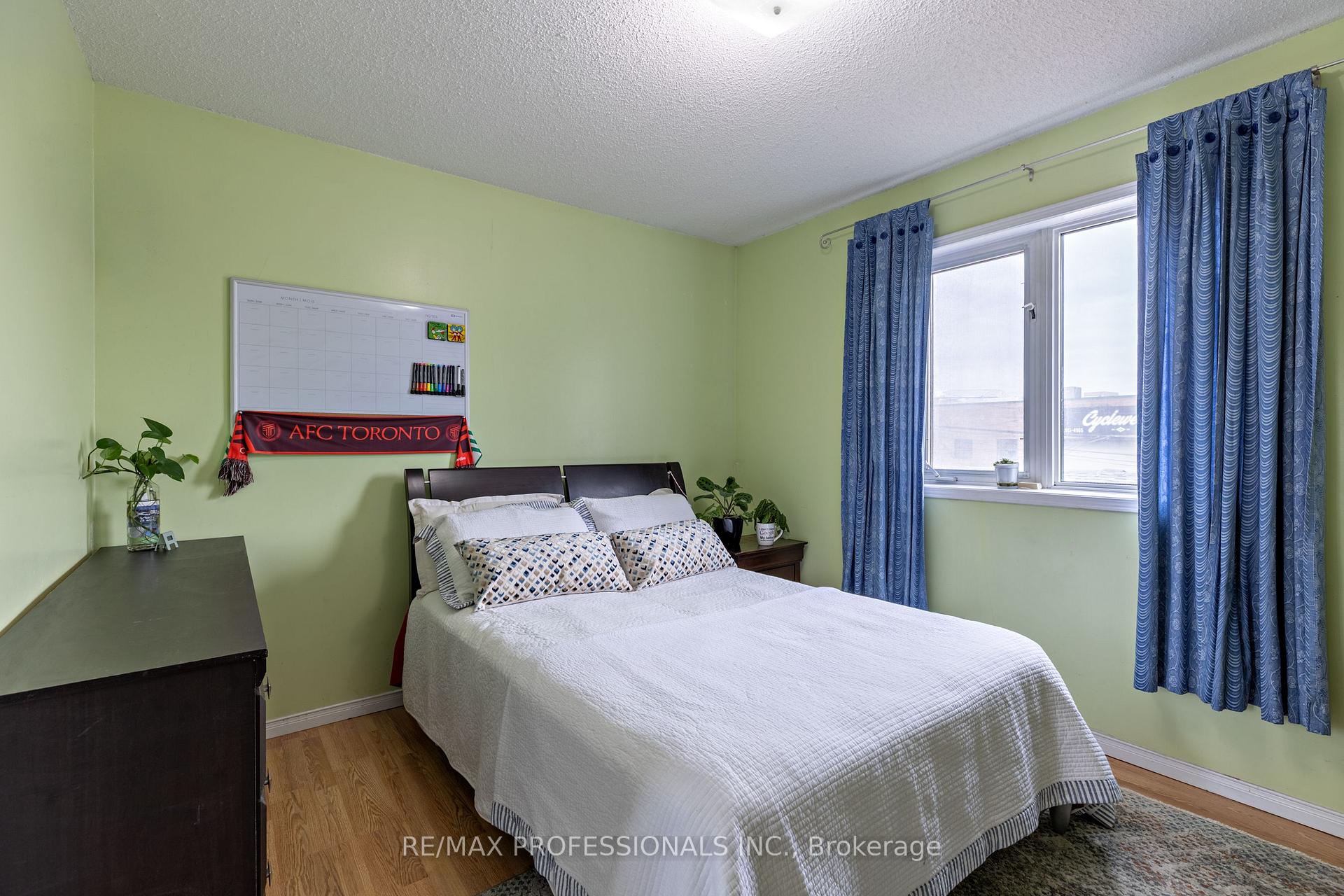 Photo 17 of 7 Mulock Avenue, Toronto, Junction Area — HOMEH