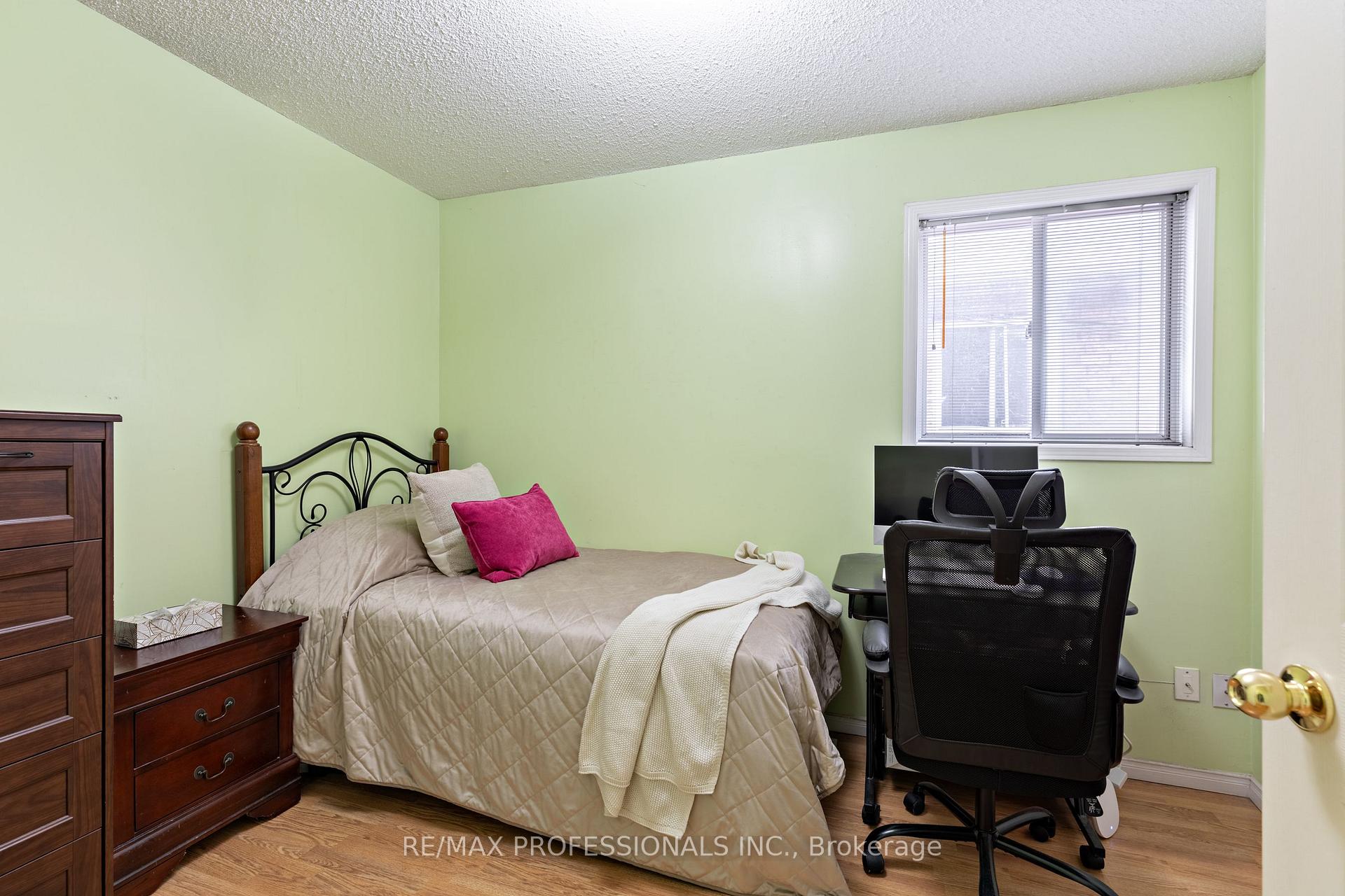Photo 19 of 7 Mulock Avenue, Toronto, Junction Area — HOMEH