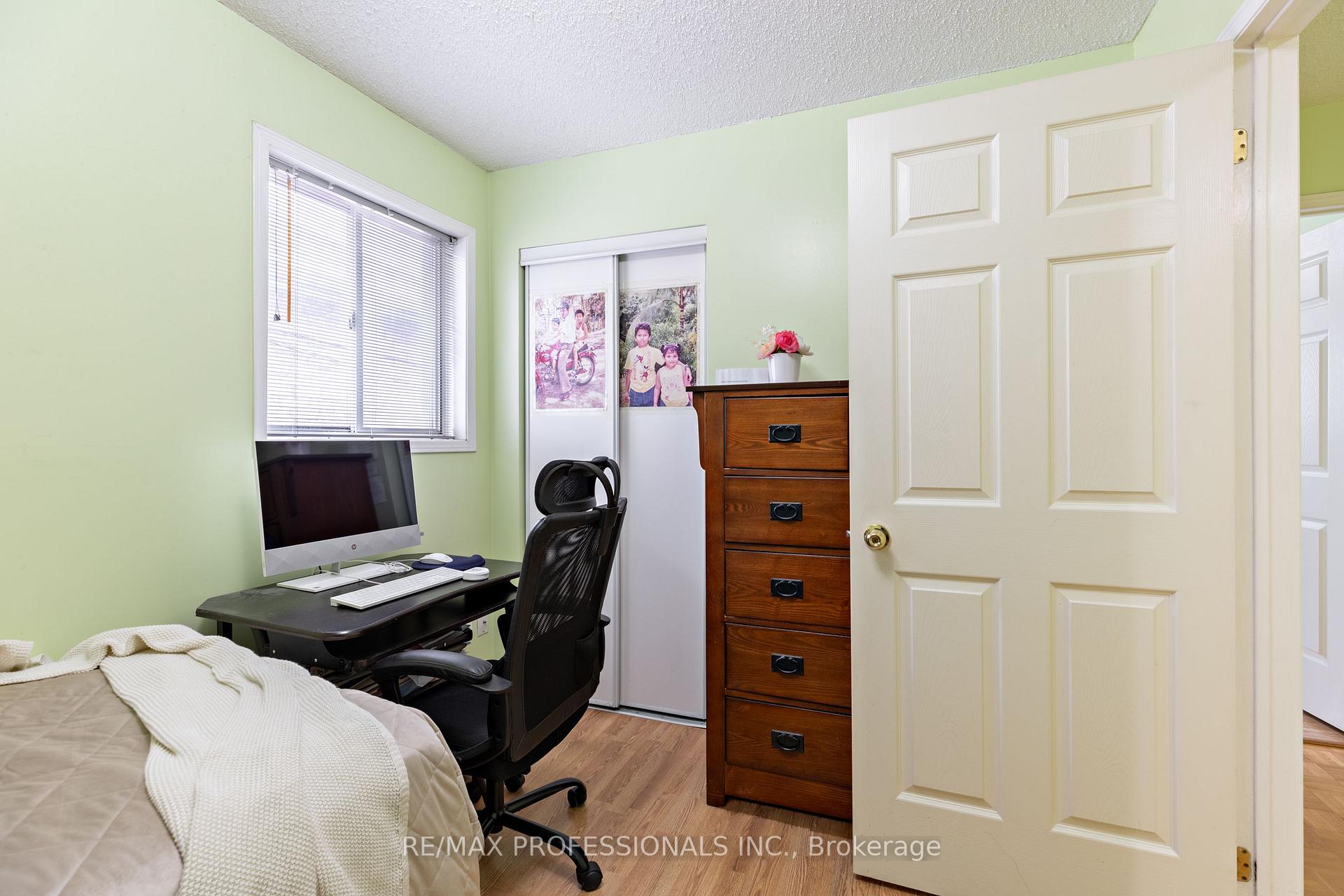 Photo 20 of 7 Mulock Avenue, Toronto, Junction Area — HOMEH