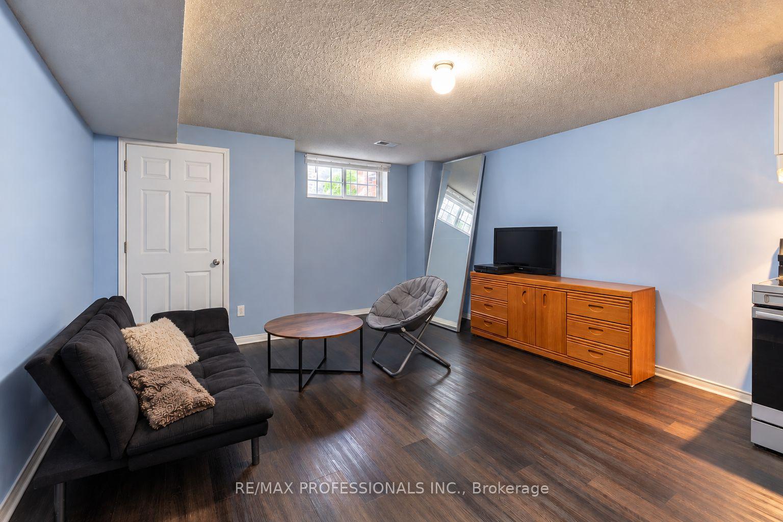 Photo 27 of 7 Mulock Avenue, Toronto, Junction Area — HOMEH