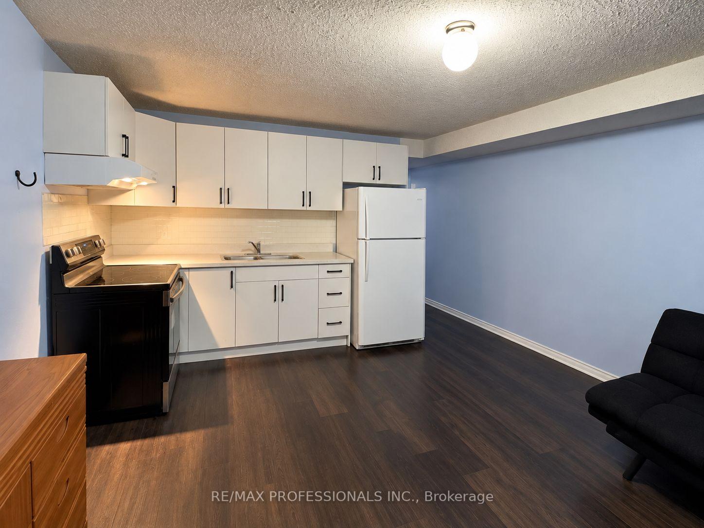 Photo 28 of 7 Mulock Avenue, Toronto, Junction Area — HOMEH