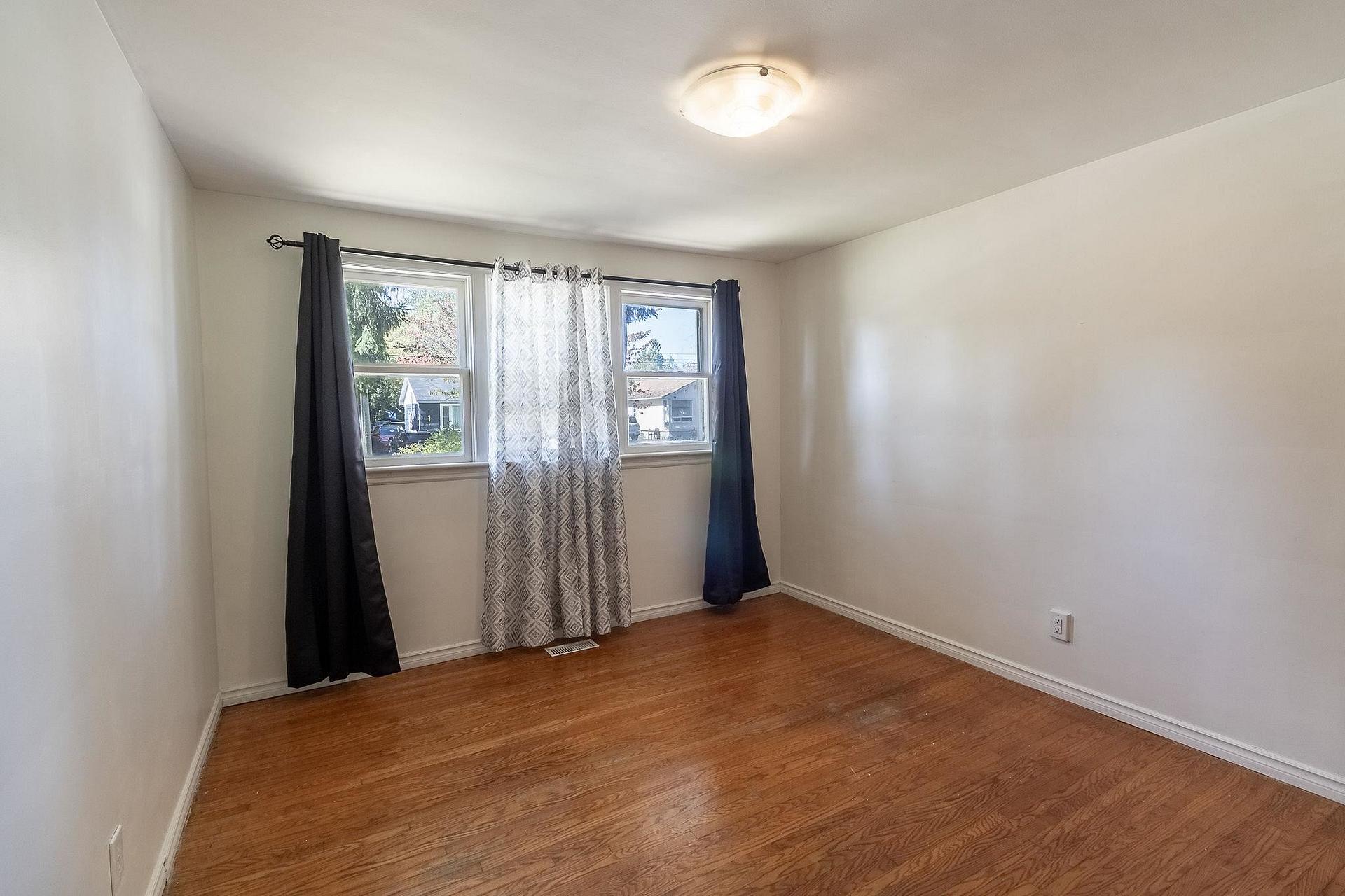 Photo 13 of 200 Hugill Street, Sault Ste Marie, Ward 1 — HOMEH