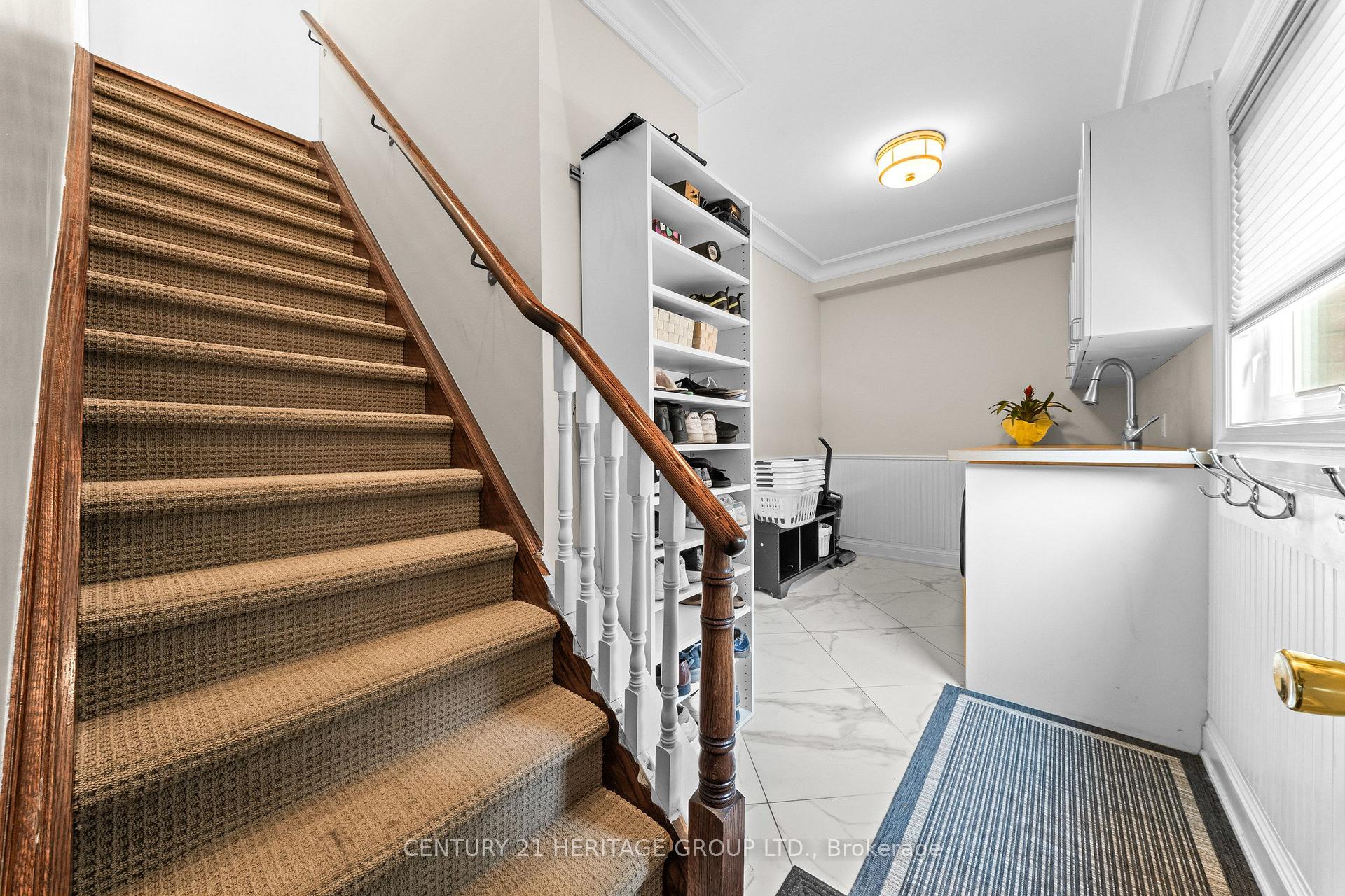 Photo 13 of 48 Carlyle Crescent, Aurora, Aurora Highlands — HOMEH