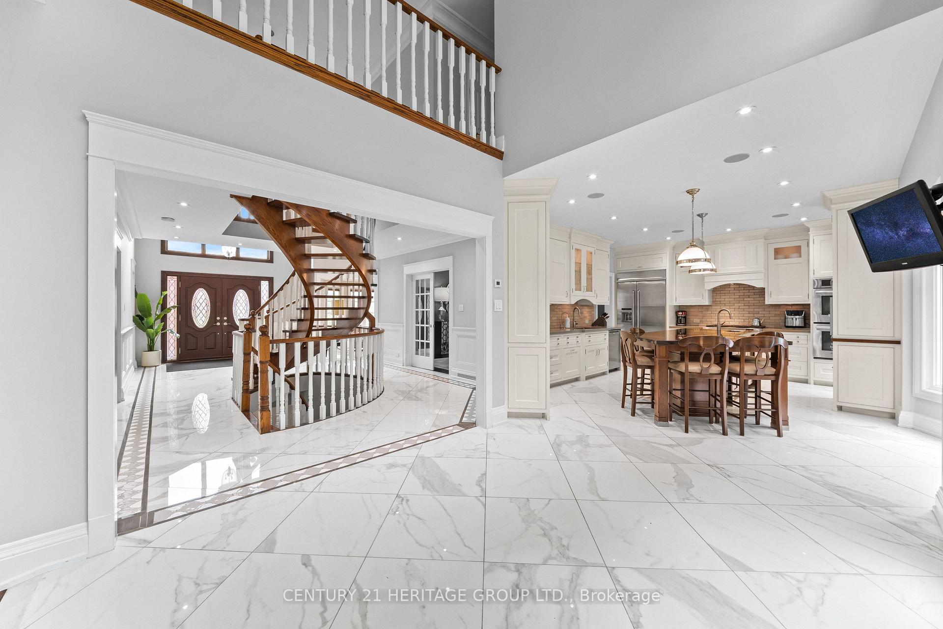 Photo 14 of 48 Carlyle Crescent, Aurora, Aurora Highlands — HOMEH