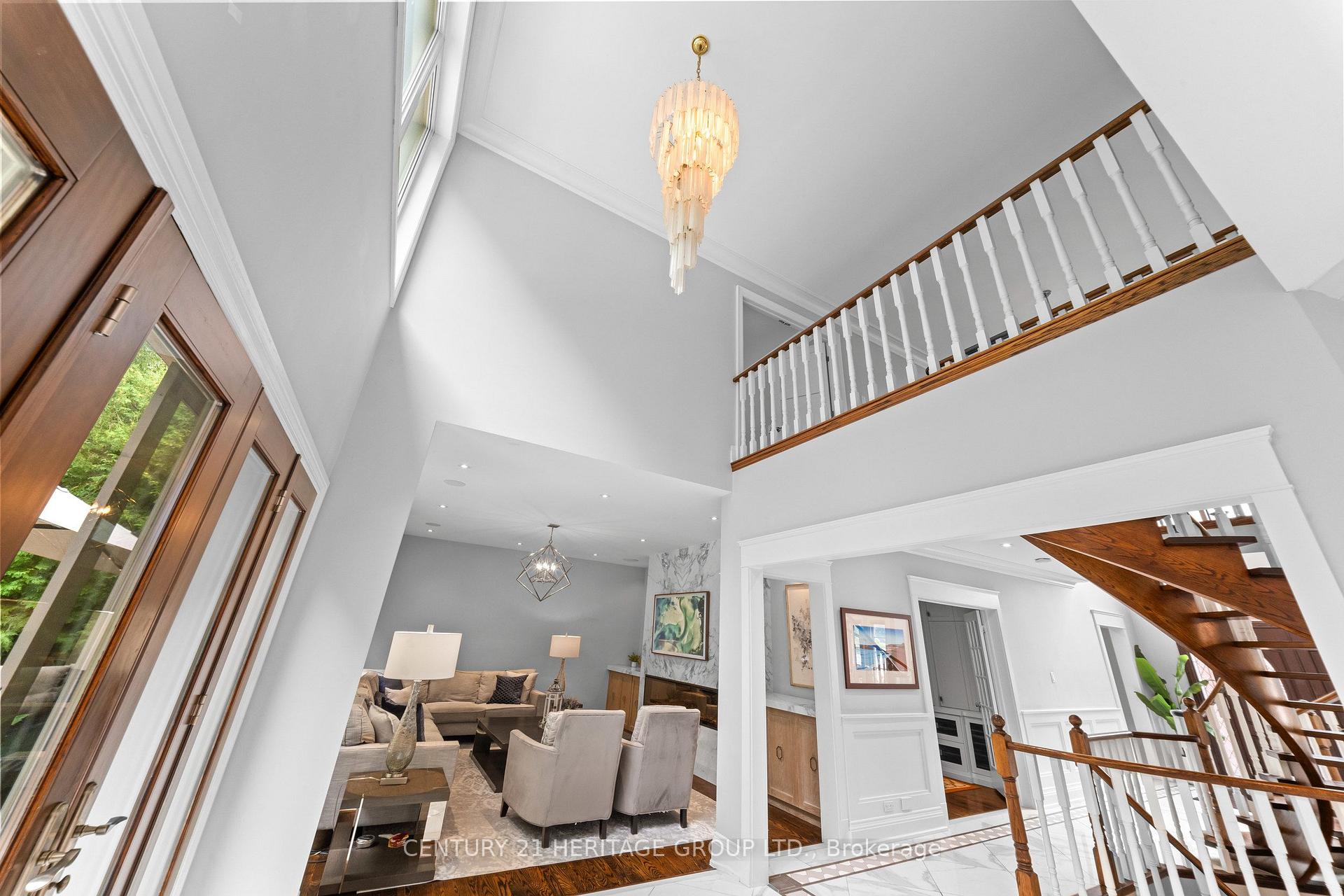 Photo 16 of 48 Carlyle Crescent, Aurora, Aurora Highlands — HOMEH