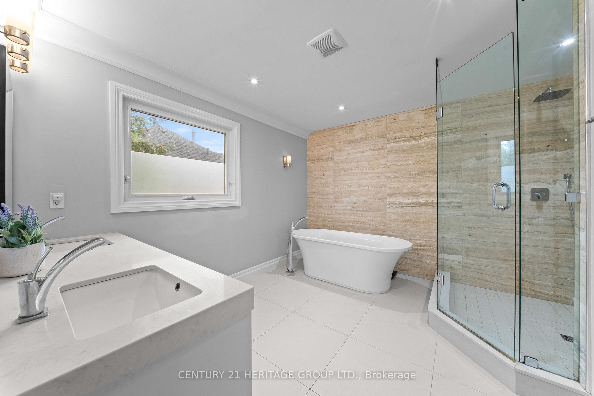 Photo 30 of 48 Carlyle Crescent, Aurora, Aurora Highlands — HOMEH