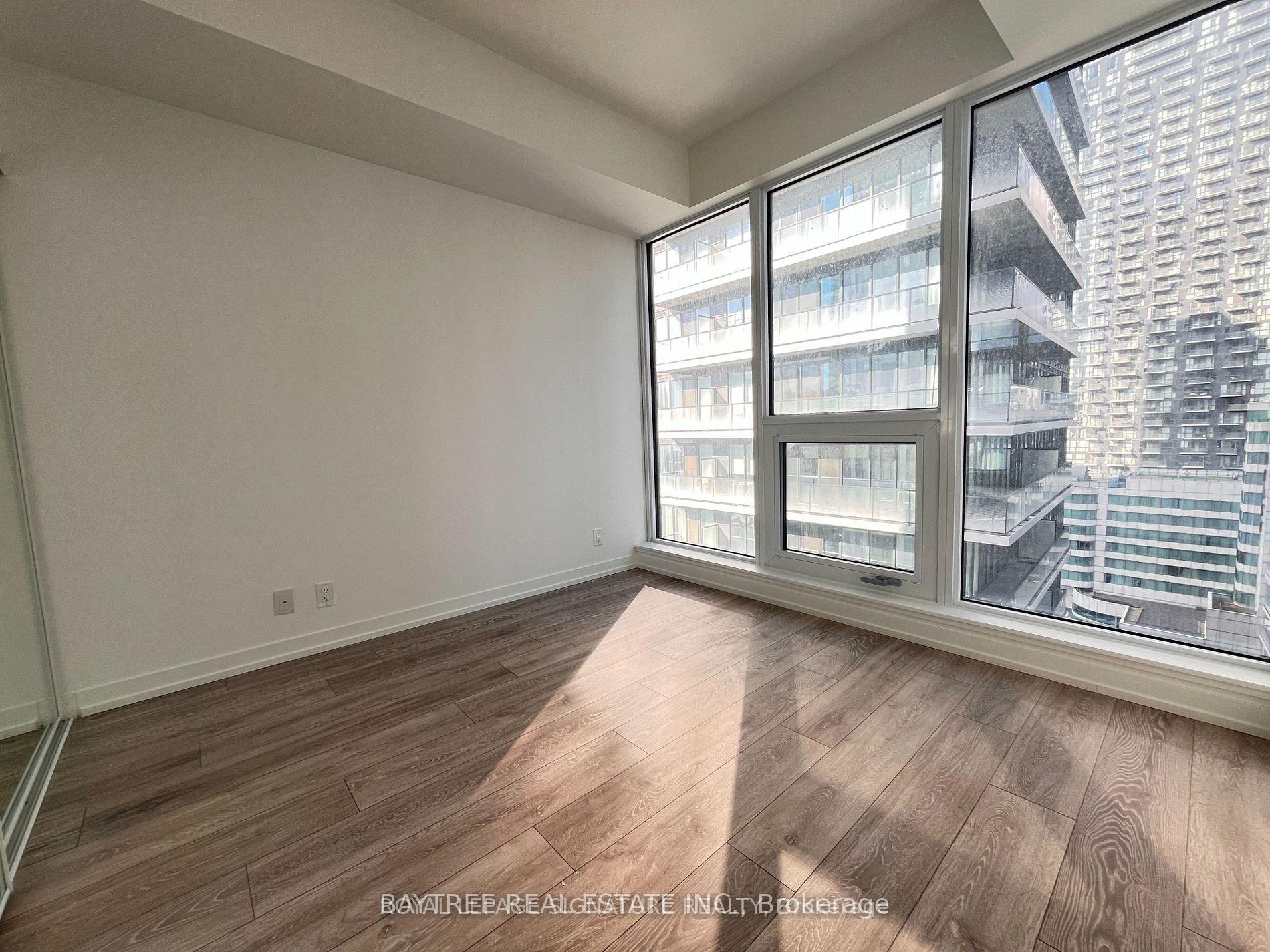 Photo 9 of Unit 2507, 55 Mercer Street, Toronto, Waterfront Communities — HOMEH