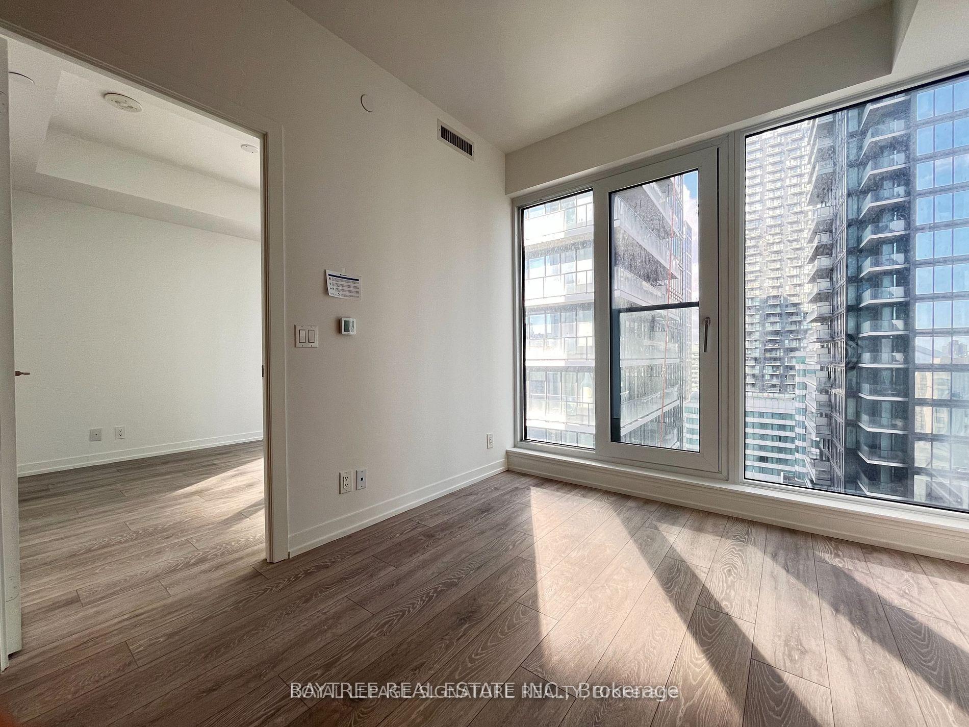 Photo 11 of Unit 2507, 55 Mercer Street, Toronto, Waterfront Communities — HOMEH