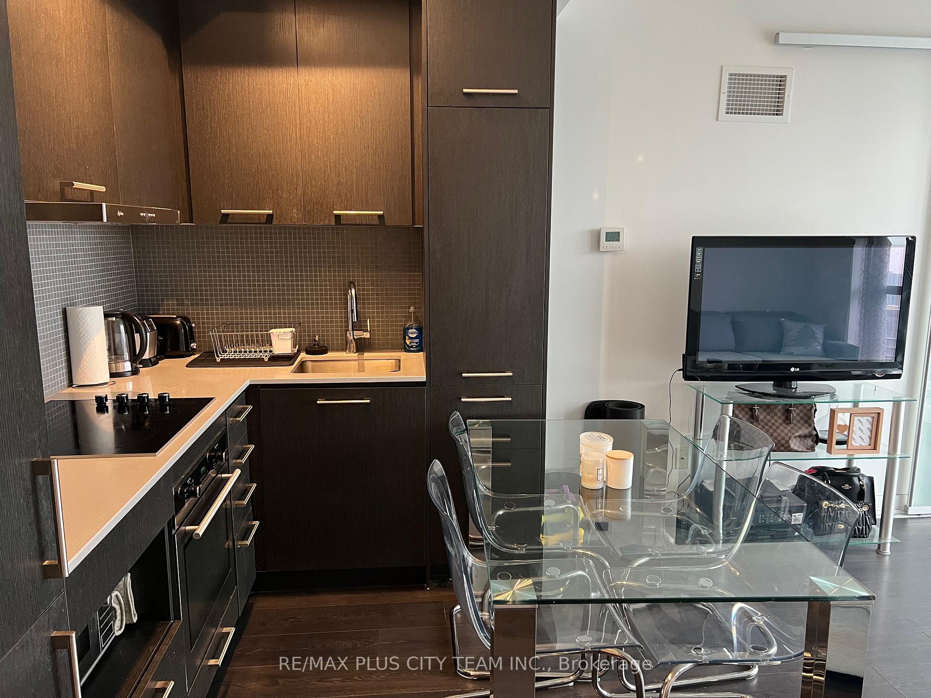 Photo 5 of Unit 4613, 87 Peter Street, Toronto, Waterfront Communities — HOMEH