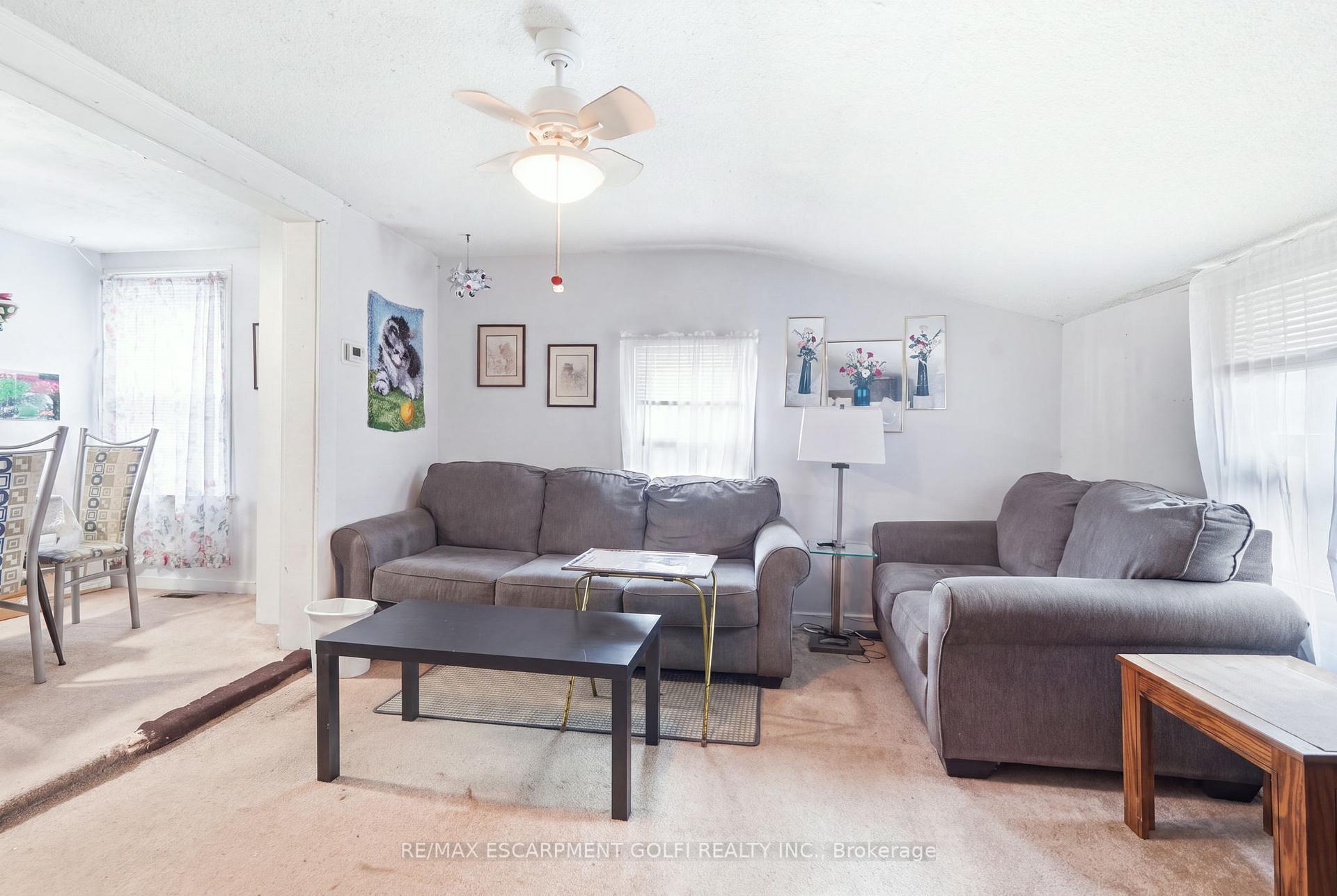 Photo 5 of 56 Welland Avenue, St. Catharines, Downtown — HOMEH
