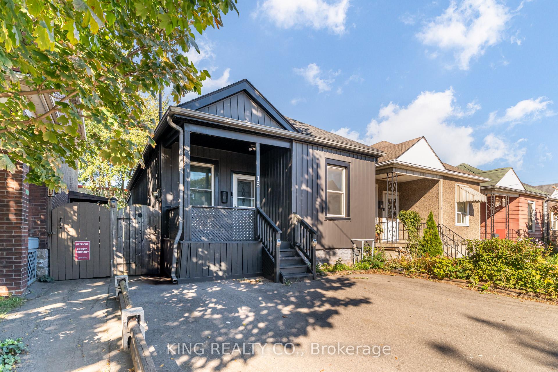 Photo of 15 Dickson Street