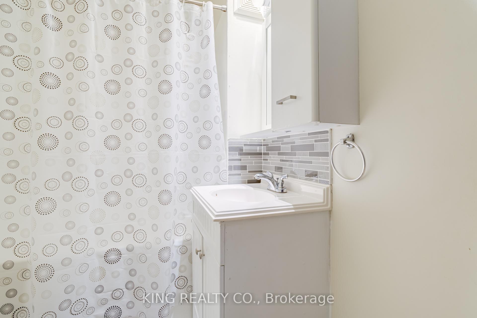 Photo 26 of 15 Dickson Street, Hamilton, North End — HOMEH